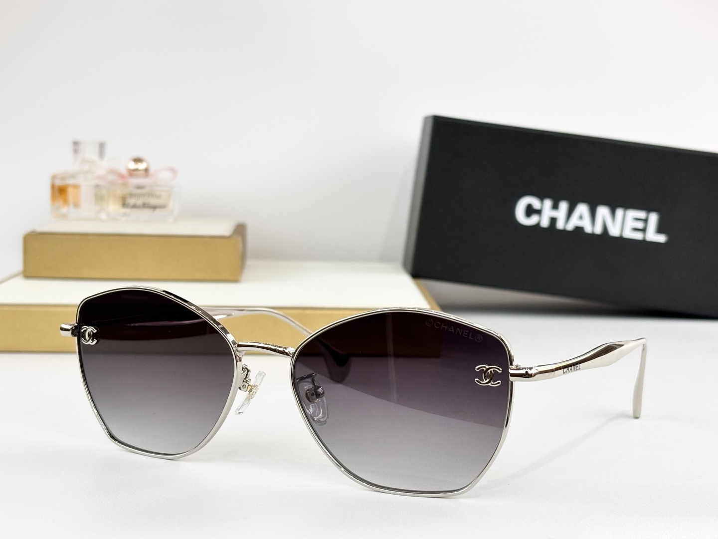 CHANE*MOD：5494-HSize：60口18 145