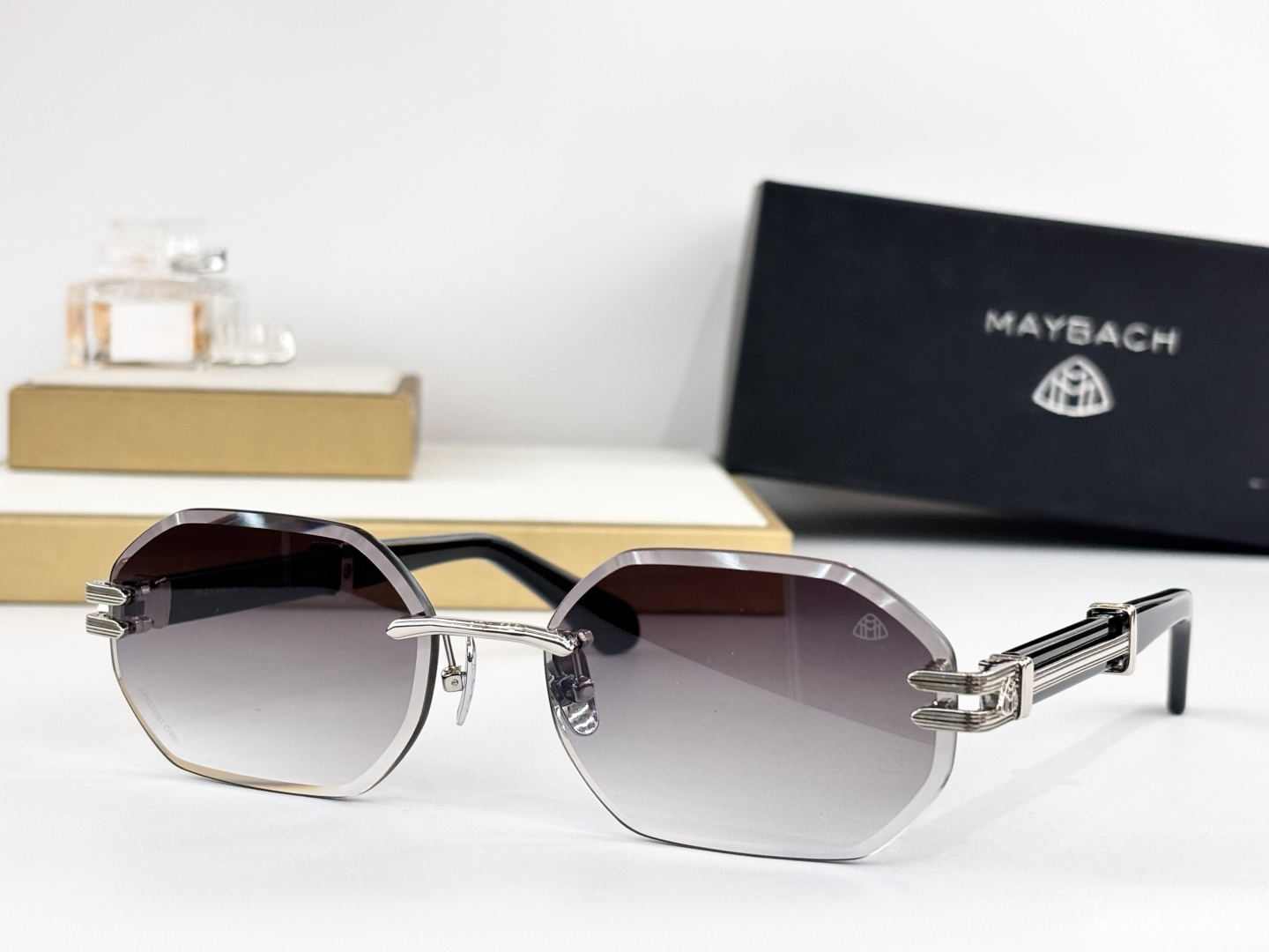 MAYBACHMODEL:Z163SIZE：60口18-145