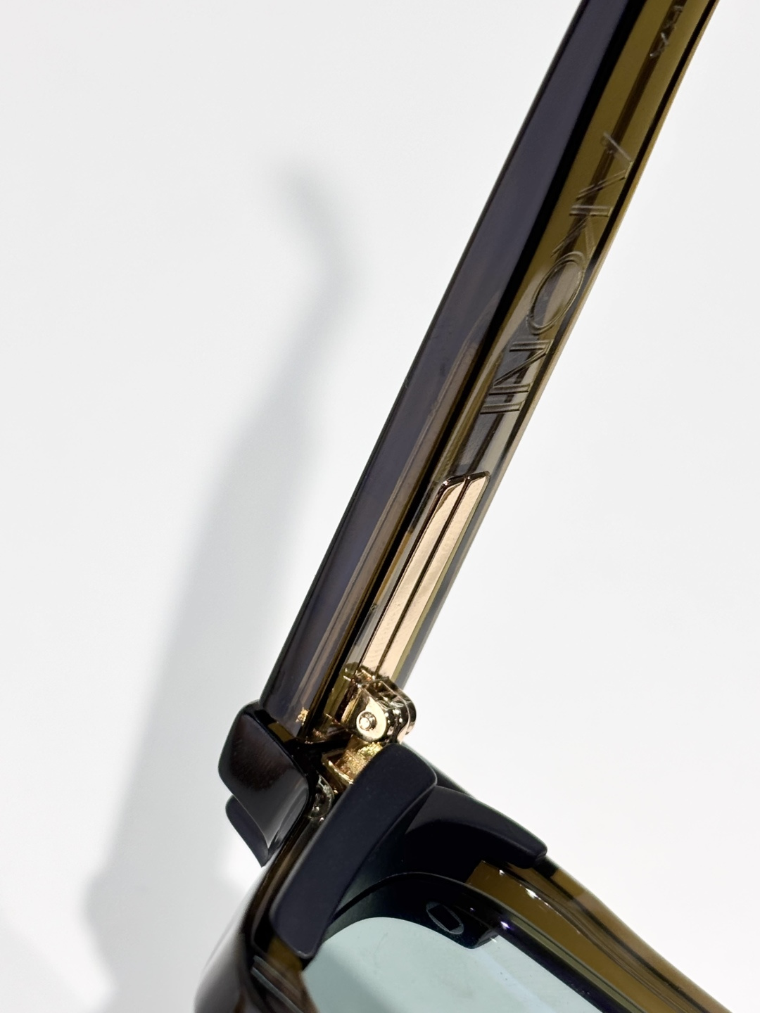 AKON*MOD：AKS-104ESize：52口21-148