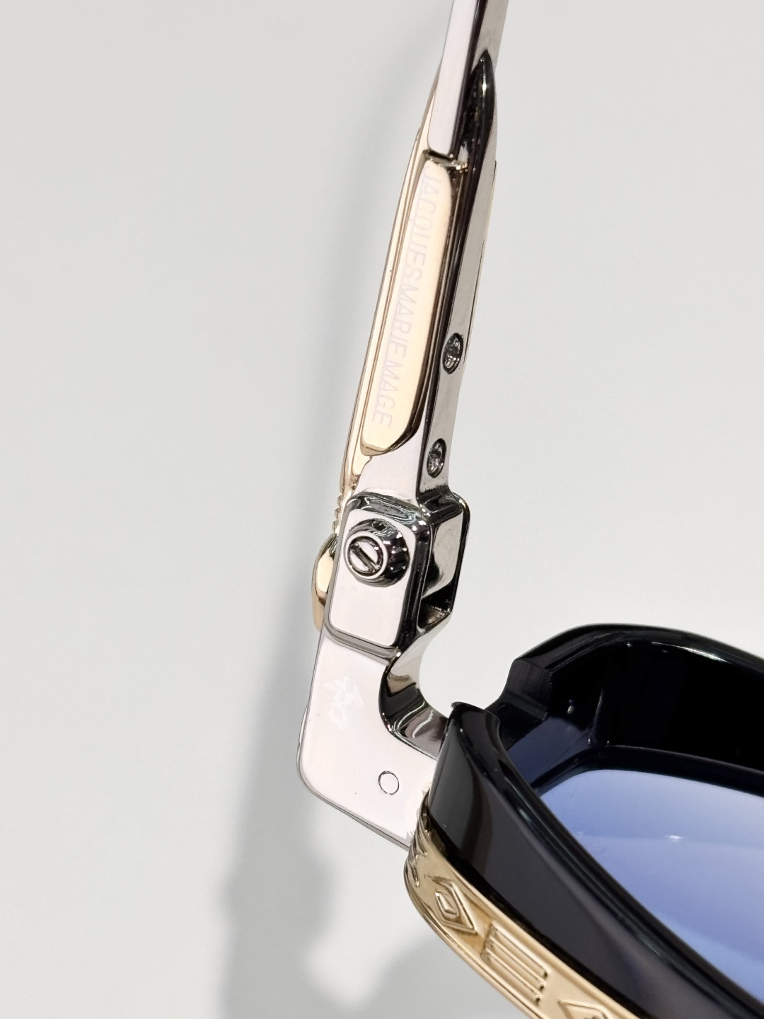 JACQUES MARIE MAGE～MODEL：HARDINSIZE:53口21-146