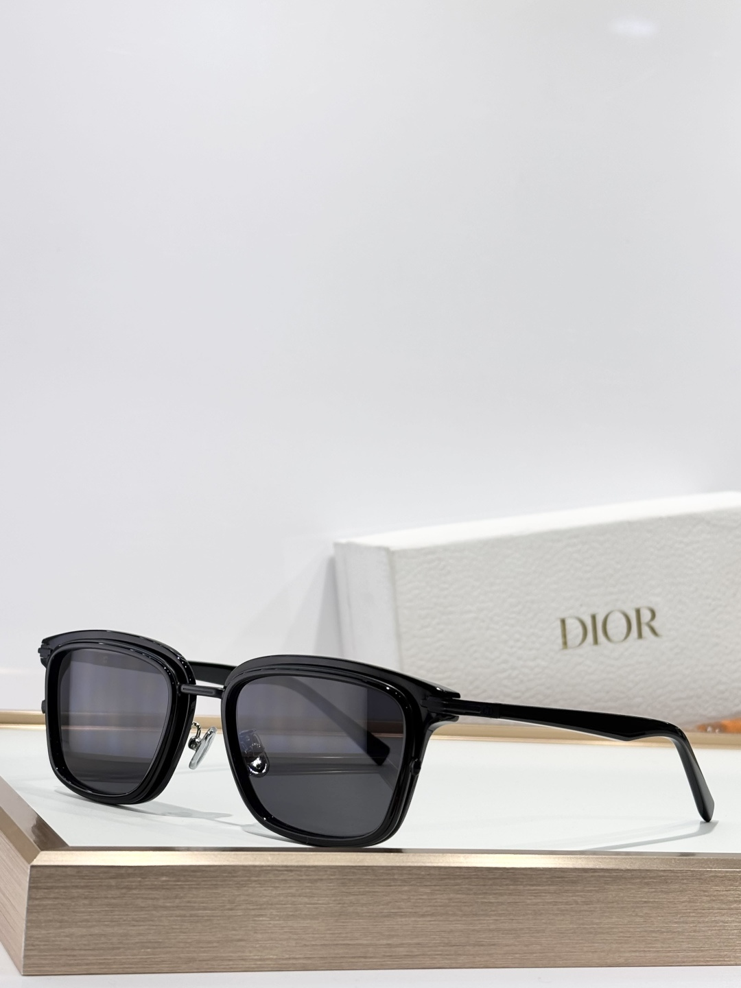 DIO*MOE：DiorBlacKSuit S18FSize：55口20 140