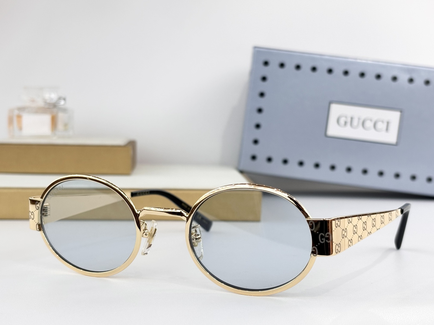 GUCC*MODEL：GG1854SSIZE：51口23-145。