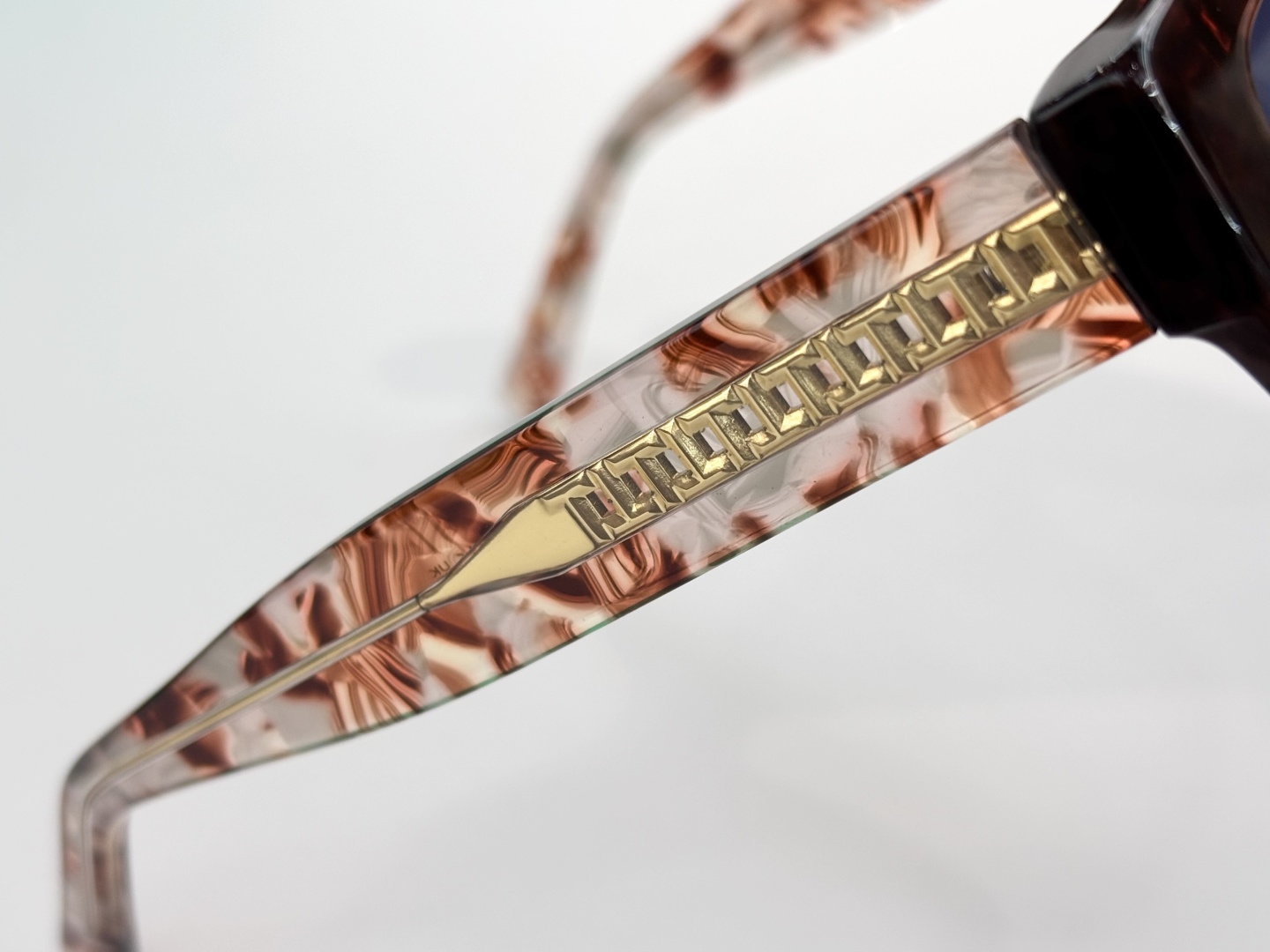 TIFFANY&Co.MODEL：TF4235SIZE：55口18-143