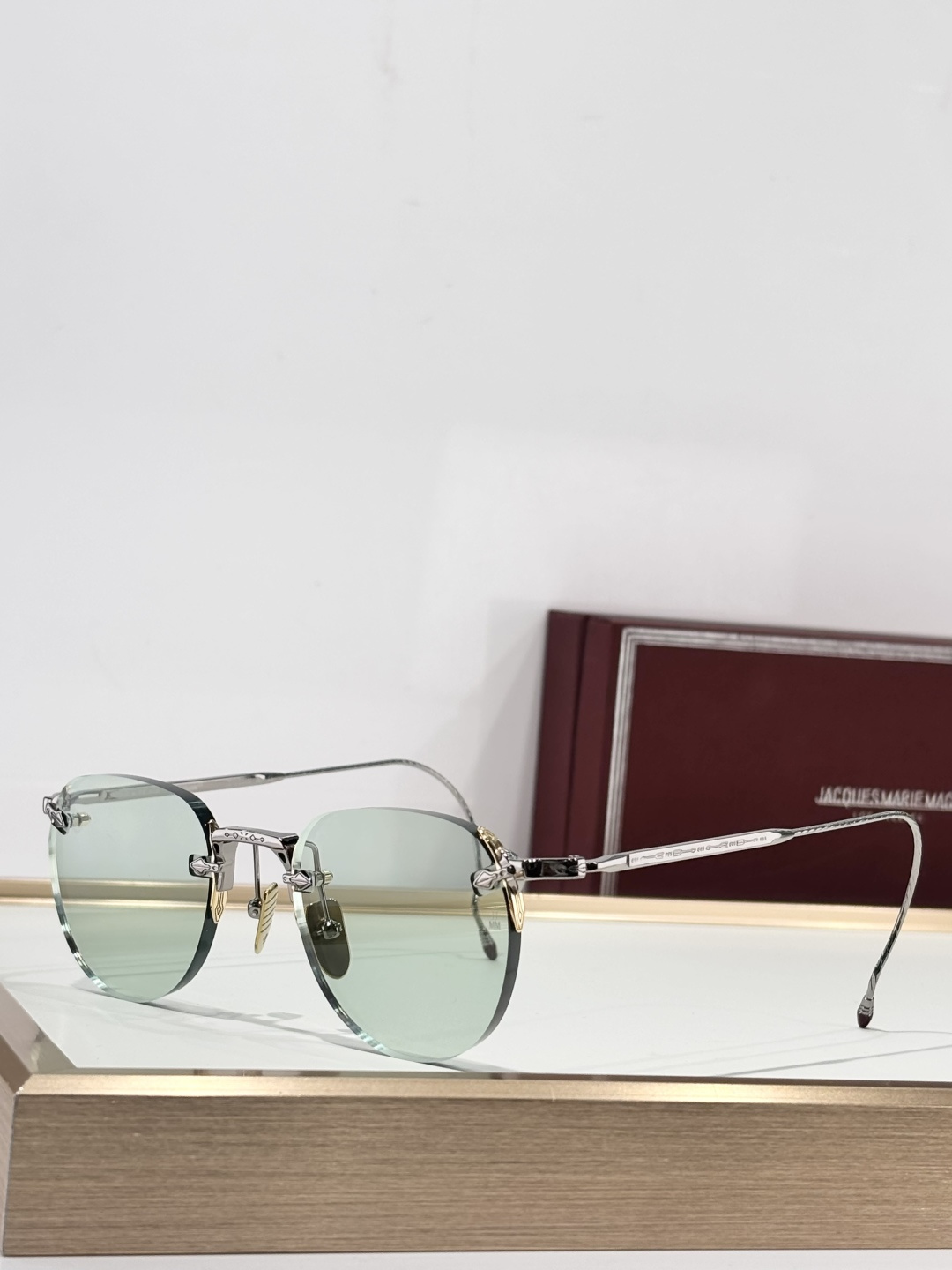 JACQUES MARIE MAGEMODEL：FAIRBANKSIZE:47口21-148