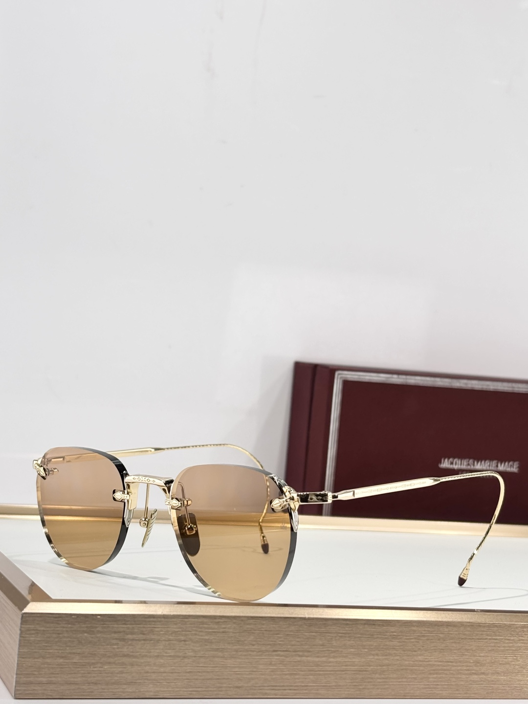 JACQUES MARIE MAGEMODEL：FAIRBANKSIZE:47口21-148