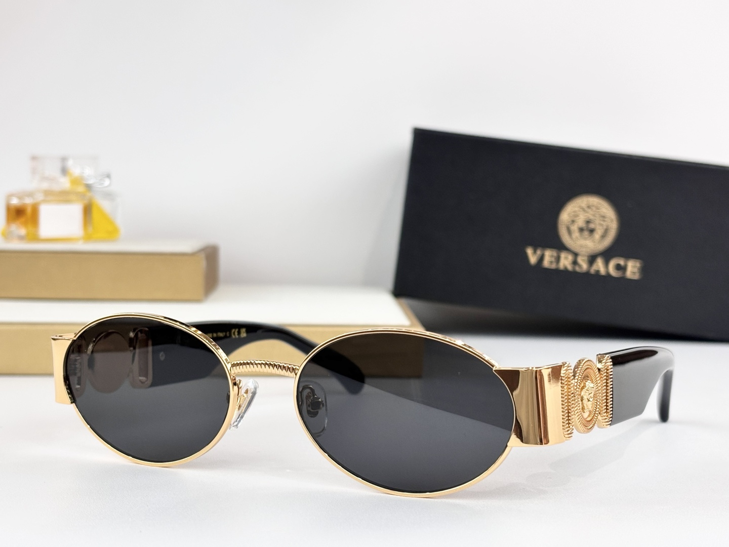 VERSAC*MODEL：MOD.2299SIZE：56口18-140