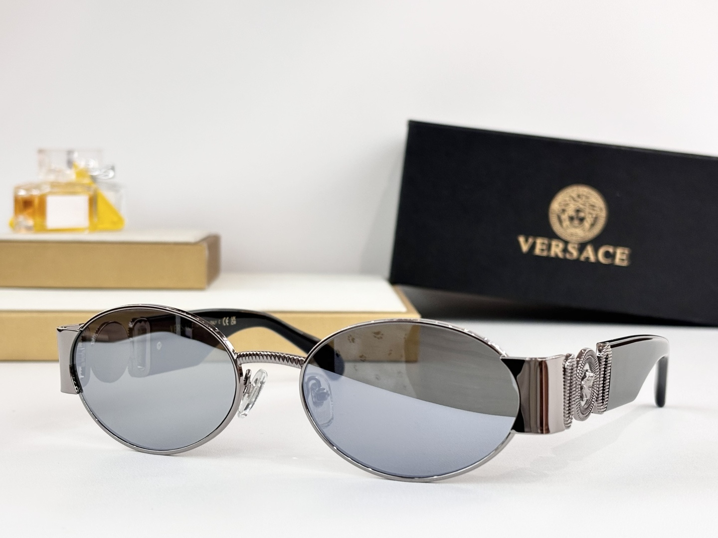 VERSAC*MODEL：MOD.2299SIZE：56口18-140