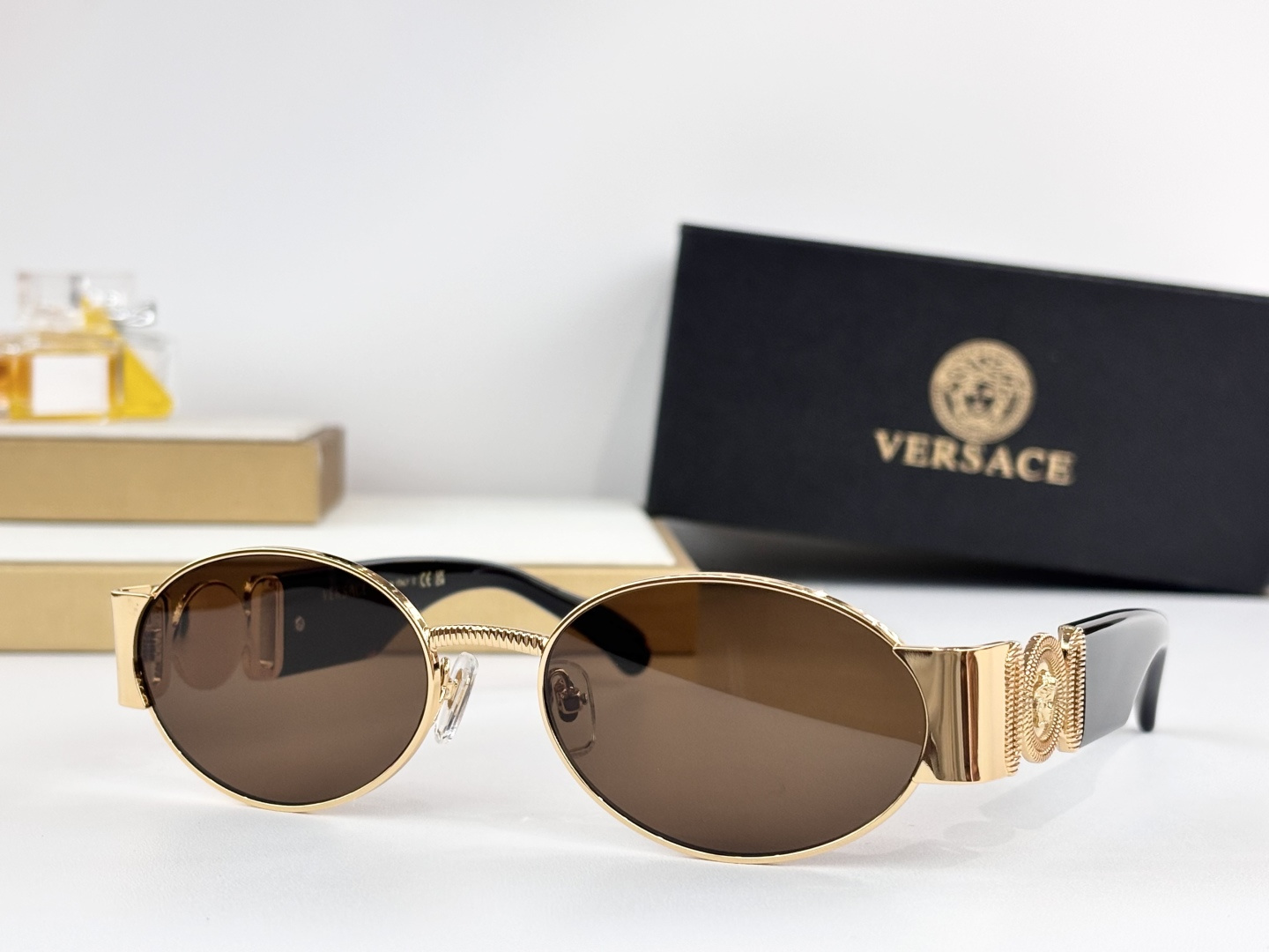 VERSAC*MODEL：MOD.2299SIZE：56口18-140