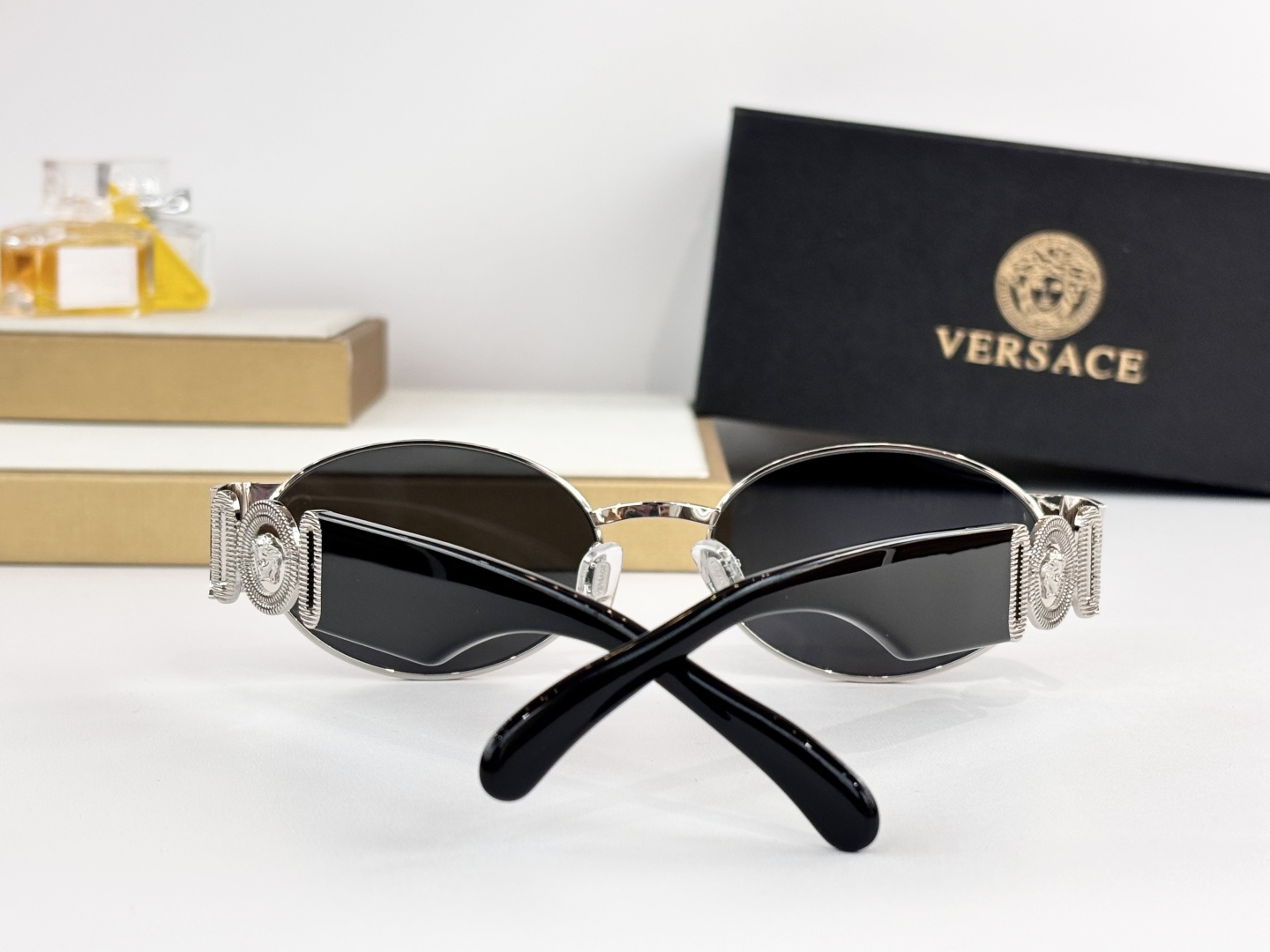 VERSAC*MODEL：MOD.2299SIZE：56口18-140