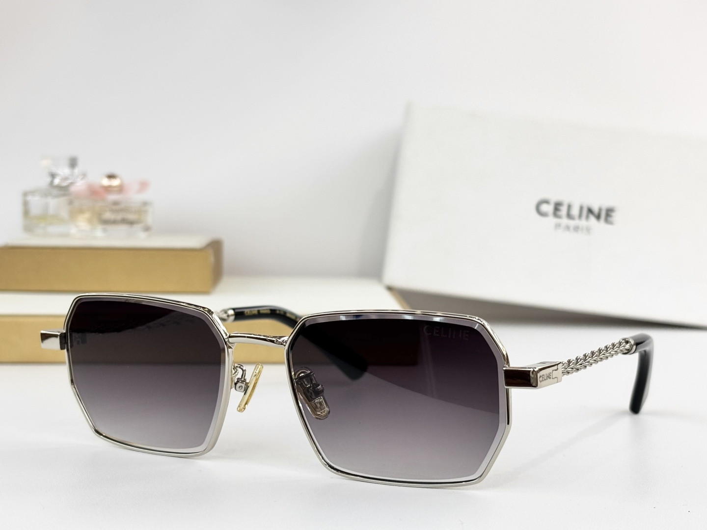 Celin*MODEL：CL42127USIZE：59口18 145