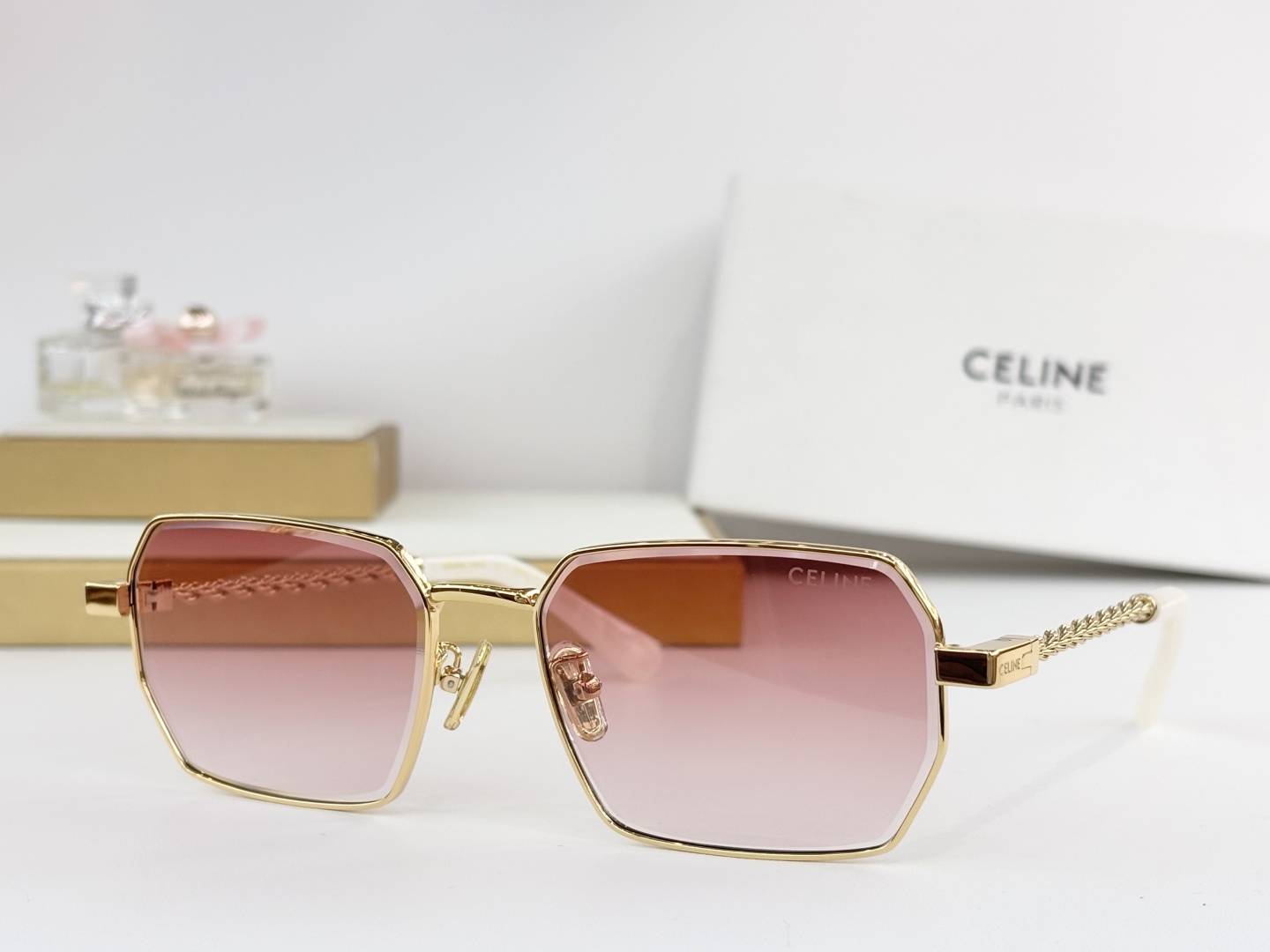 Celin*MODEL：CL42127USIZE：59口18 145