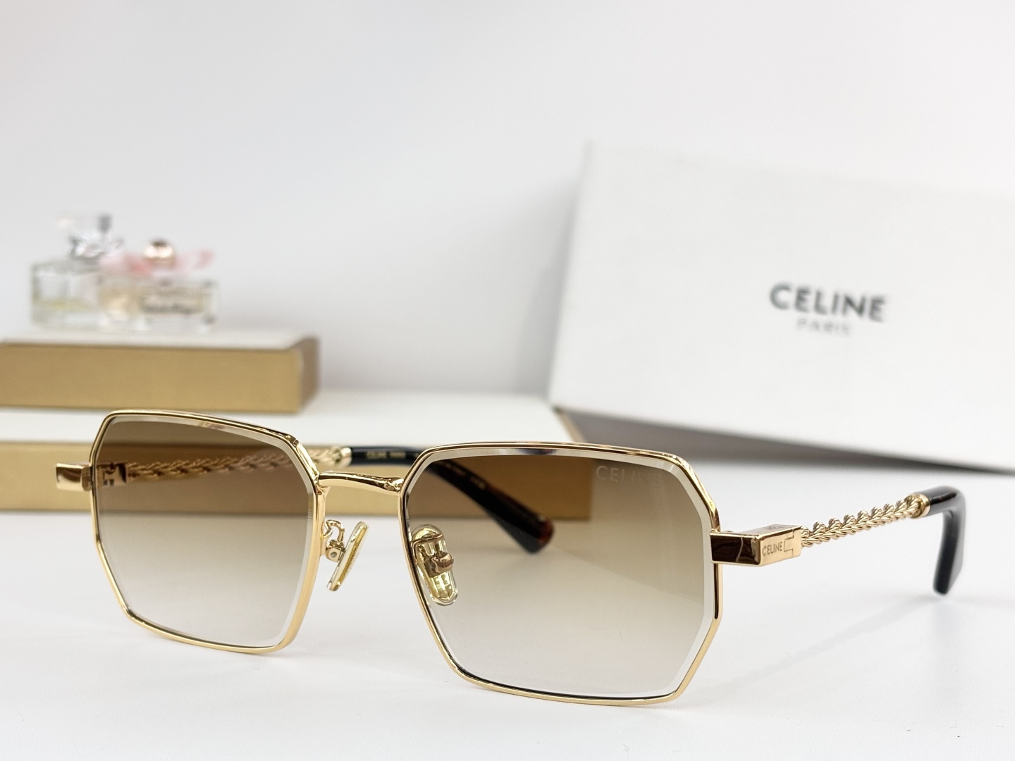 Celin*MODEL：CL42127USIZE：59口18 145