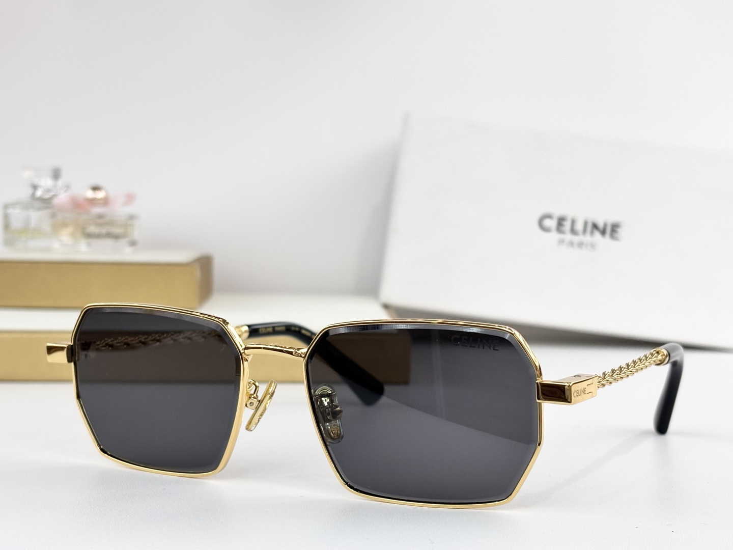 Celin*MODEL：CL42127USIZE：59口18 145