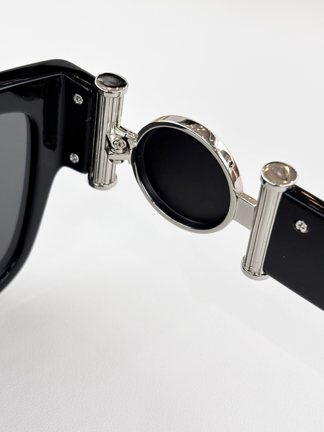 VERSAC*MODEL：VE6819SIZE：56口20-138