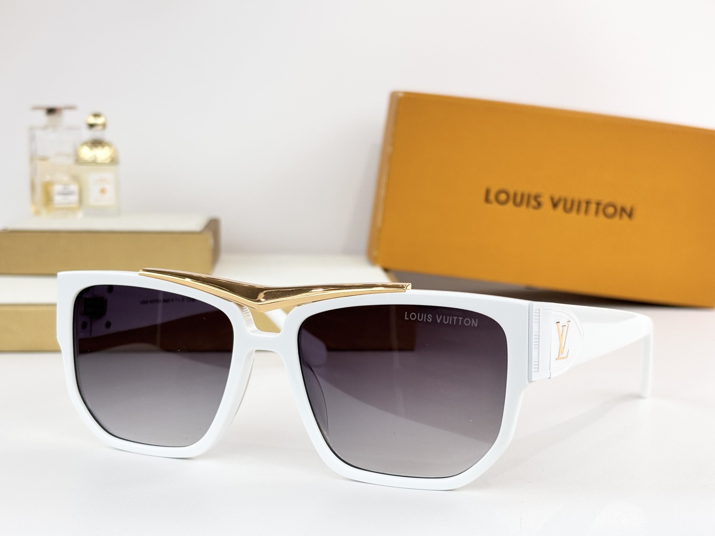 LOUIS VUITTONMODEL：Z2723USize：59口18 145