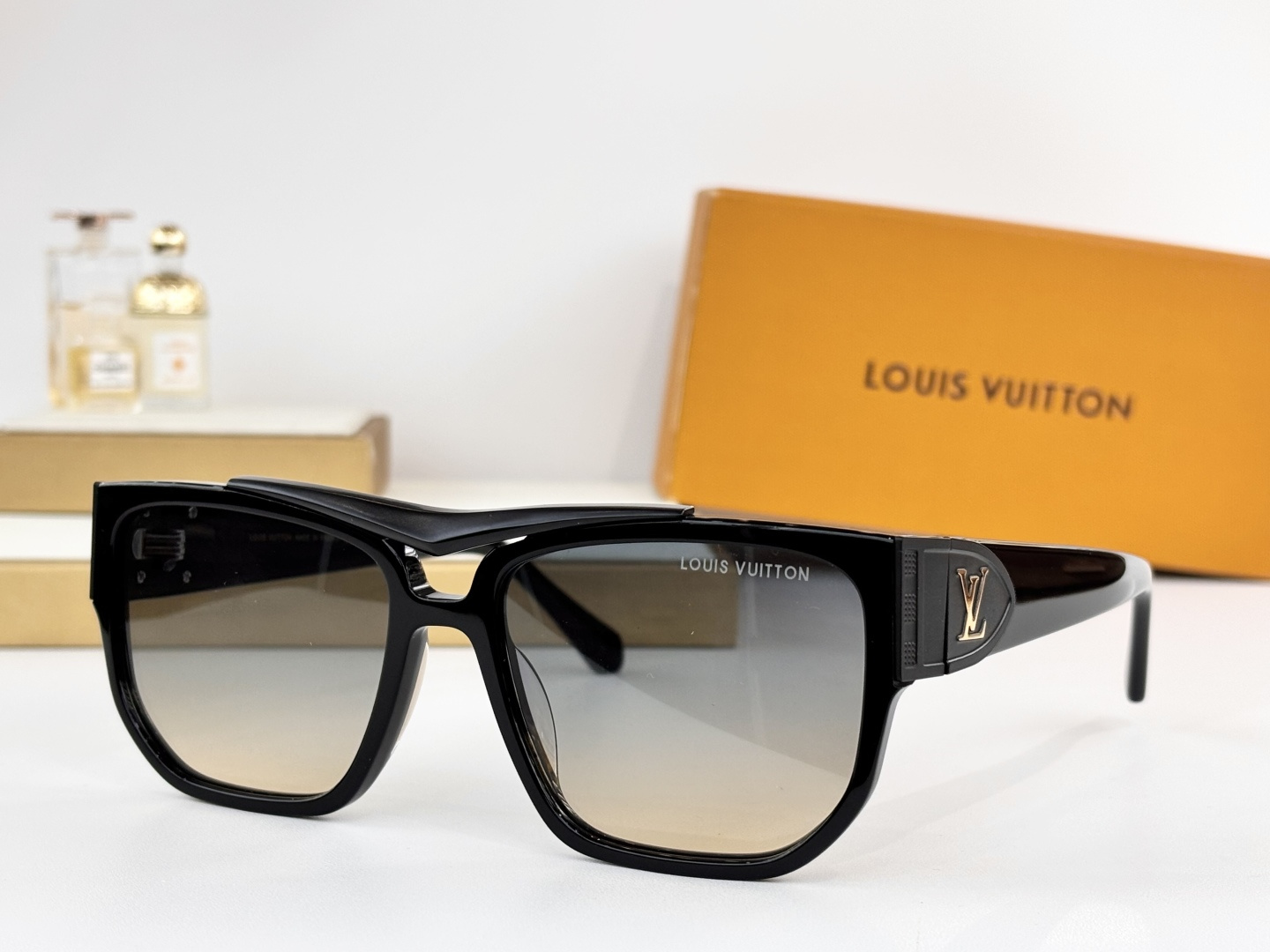 LOUIS VUITTONMODEL：Z2723USize：59口18 145