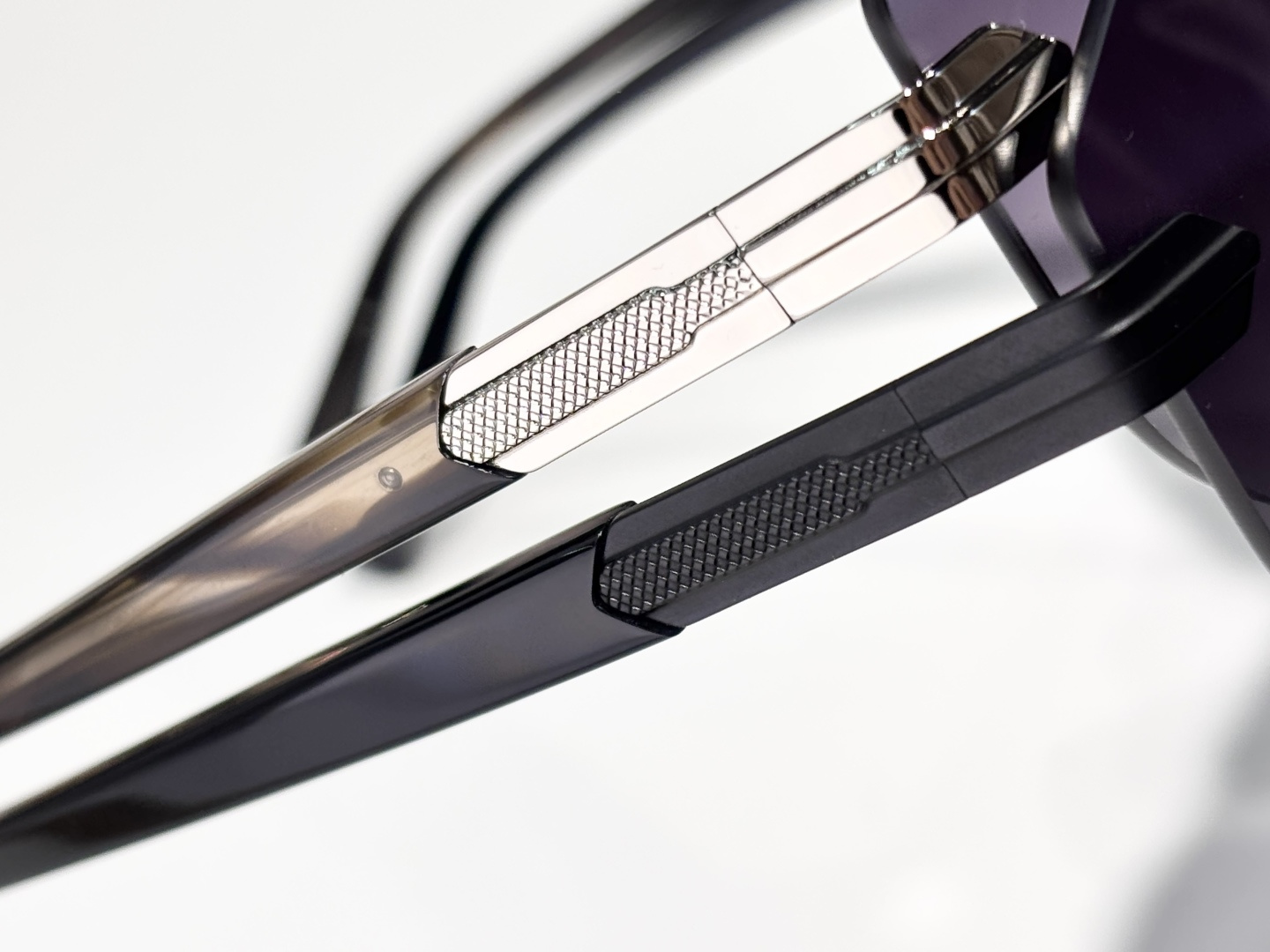 迈巴赫 MAYBACMOD：SurPassSIZE:61-12-140