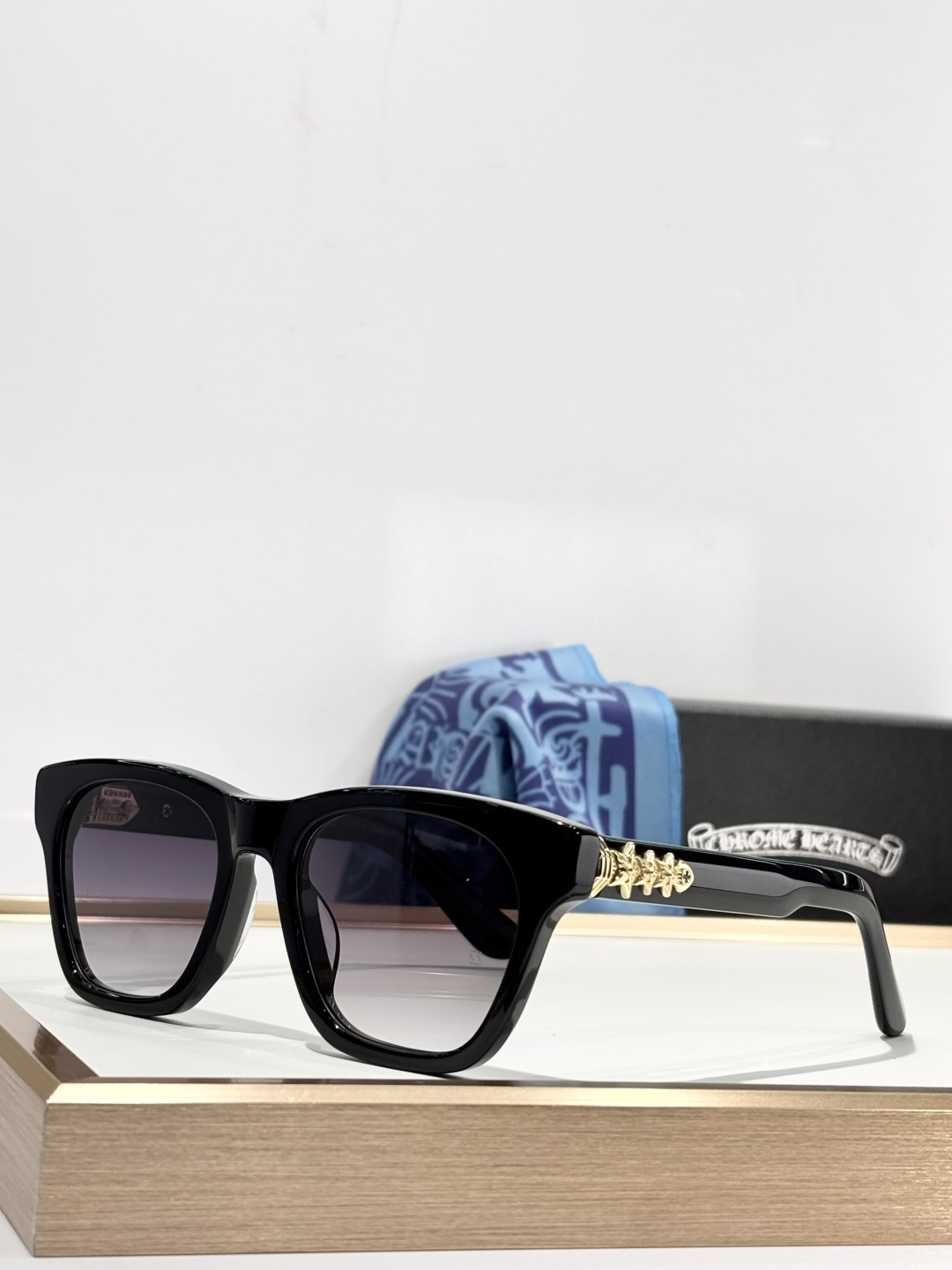 ChromeHearts 克罗心MOD：CLITTERATISize:53口19 142