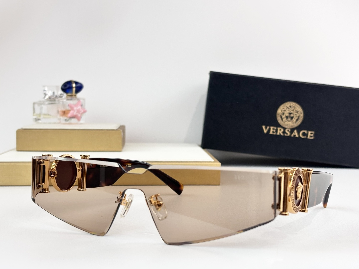 VERSAC*MODEL：VE6825SIZE：151口0-138