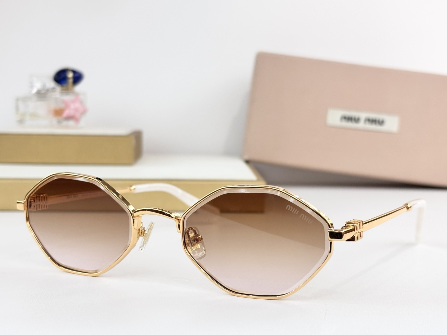 MIU MI*MODEL：MU 173AVSIZE：55口21-142