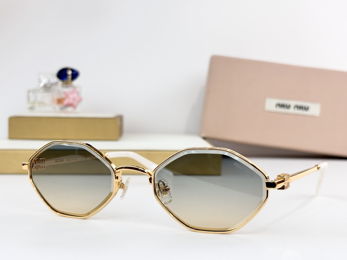 MIU MI*MODEL：MU 173AVSIZE：55口21-142