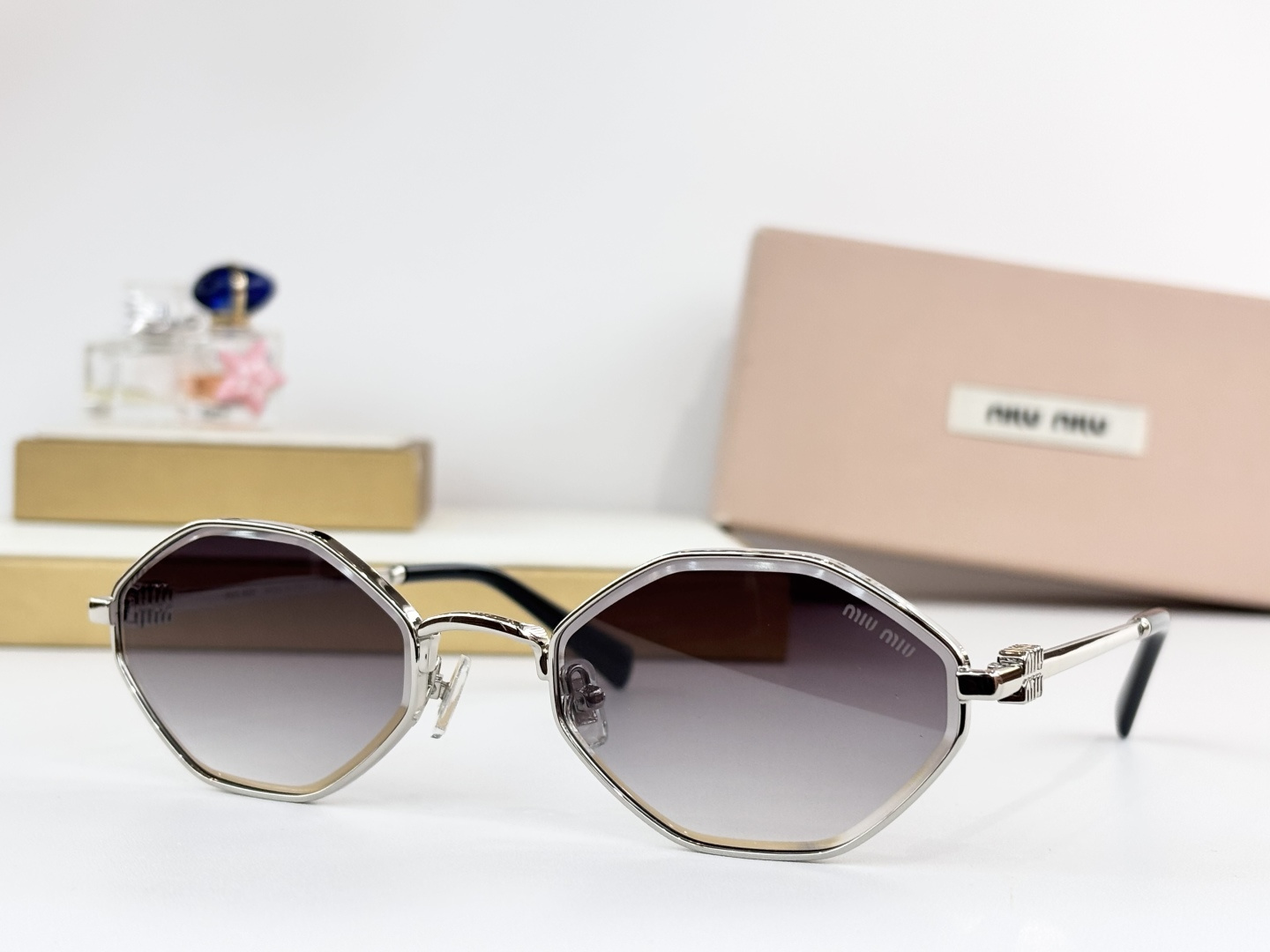 MIU MI*MODEL：MU 173AVSIZE：55口21-142