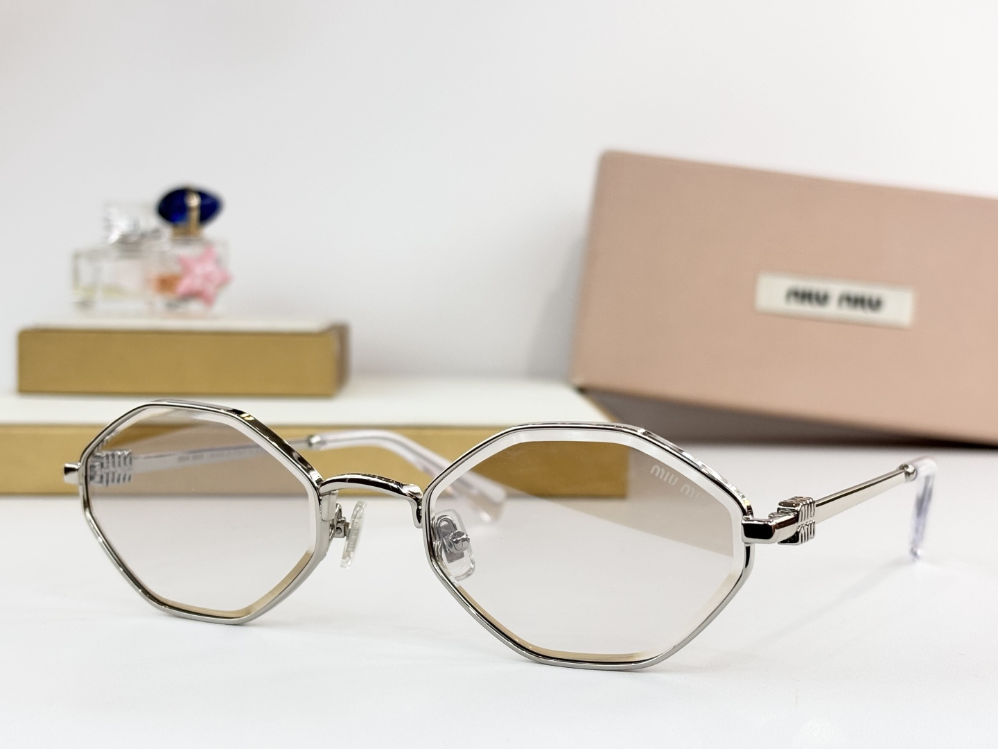 MIU MI*MODEL：MU 173AVSIZE：55口21-142