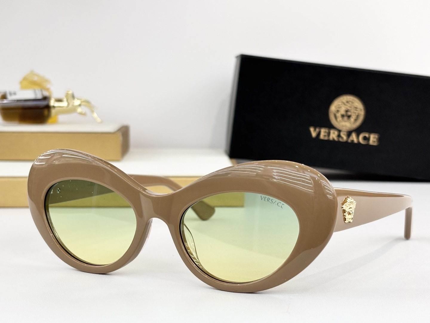 VERSAC*MODEL：VE4456USIZE：52口20-145