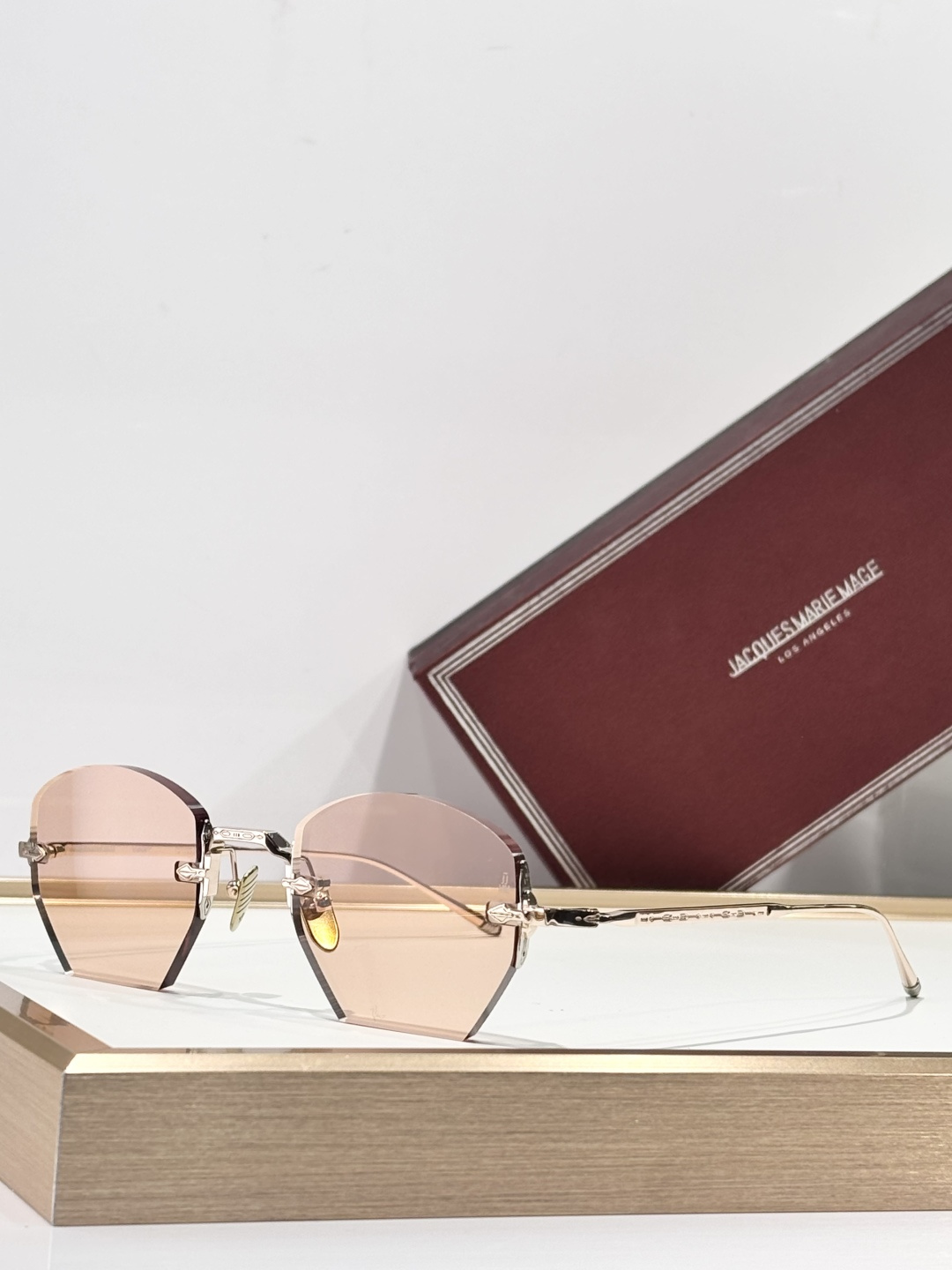 Jacques Marie Meg*Mod：THE OATMANJMMOA3JSize：48-25。