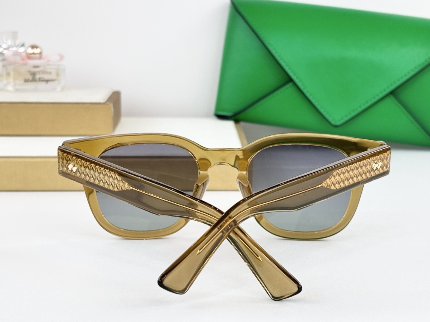 BOTTEGA VENET*MODEL：BV1441SSIZE：48口20-145