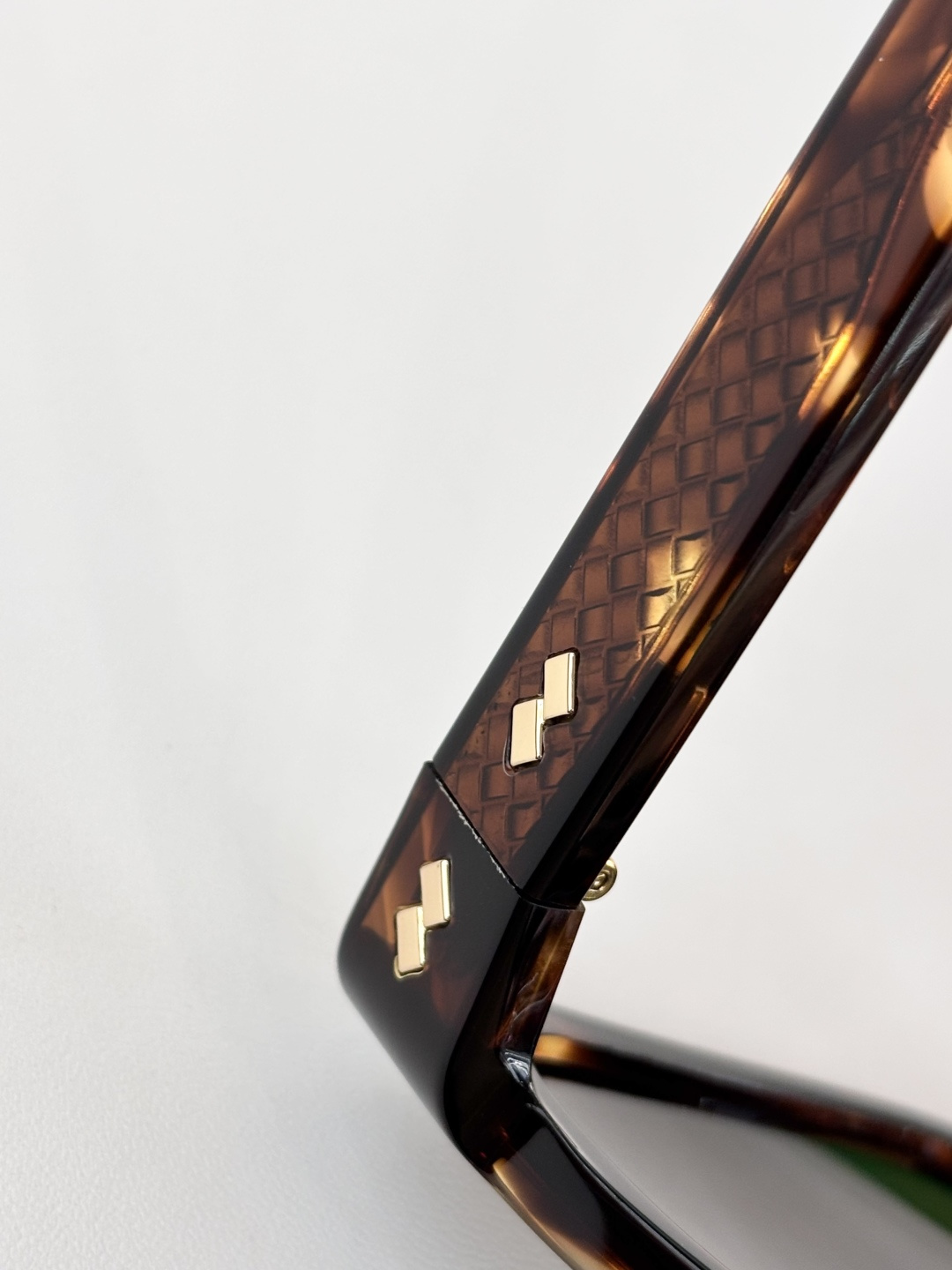 Bottega Venet*Mod ：BV1403OSize ：52口19-140