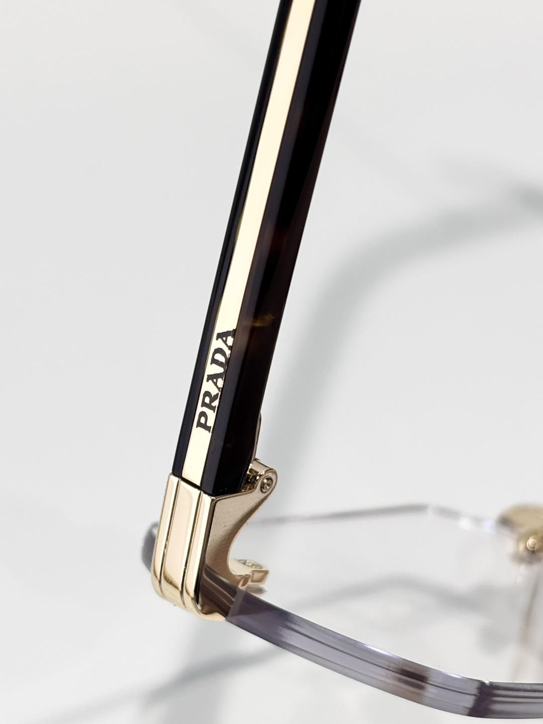 Prada Prad*