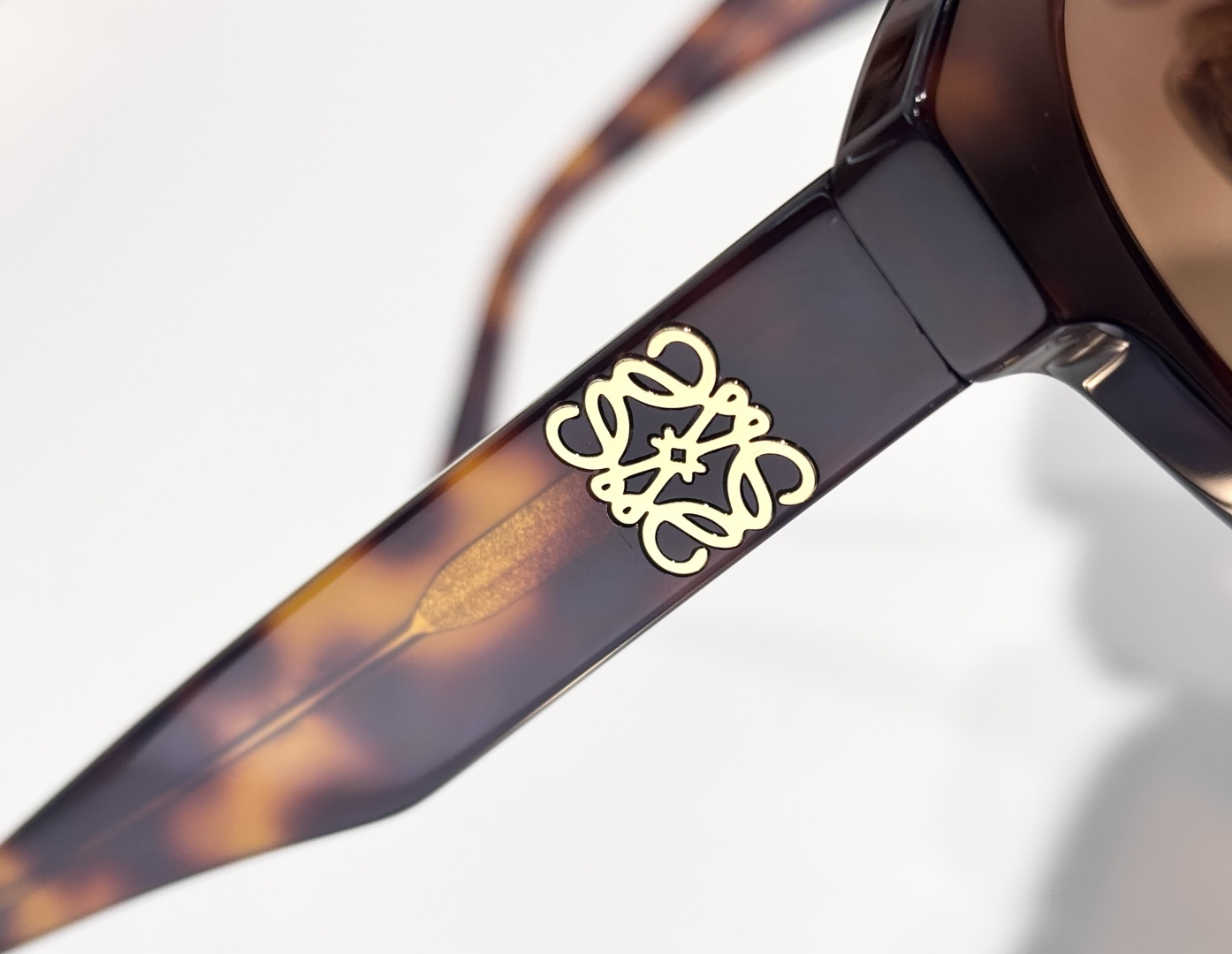 LoeweMODEL：LW40183ISIZE：51口20-140