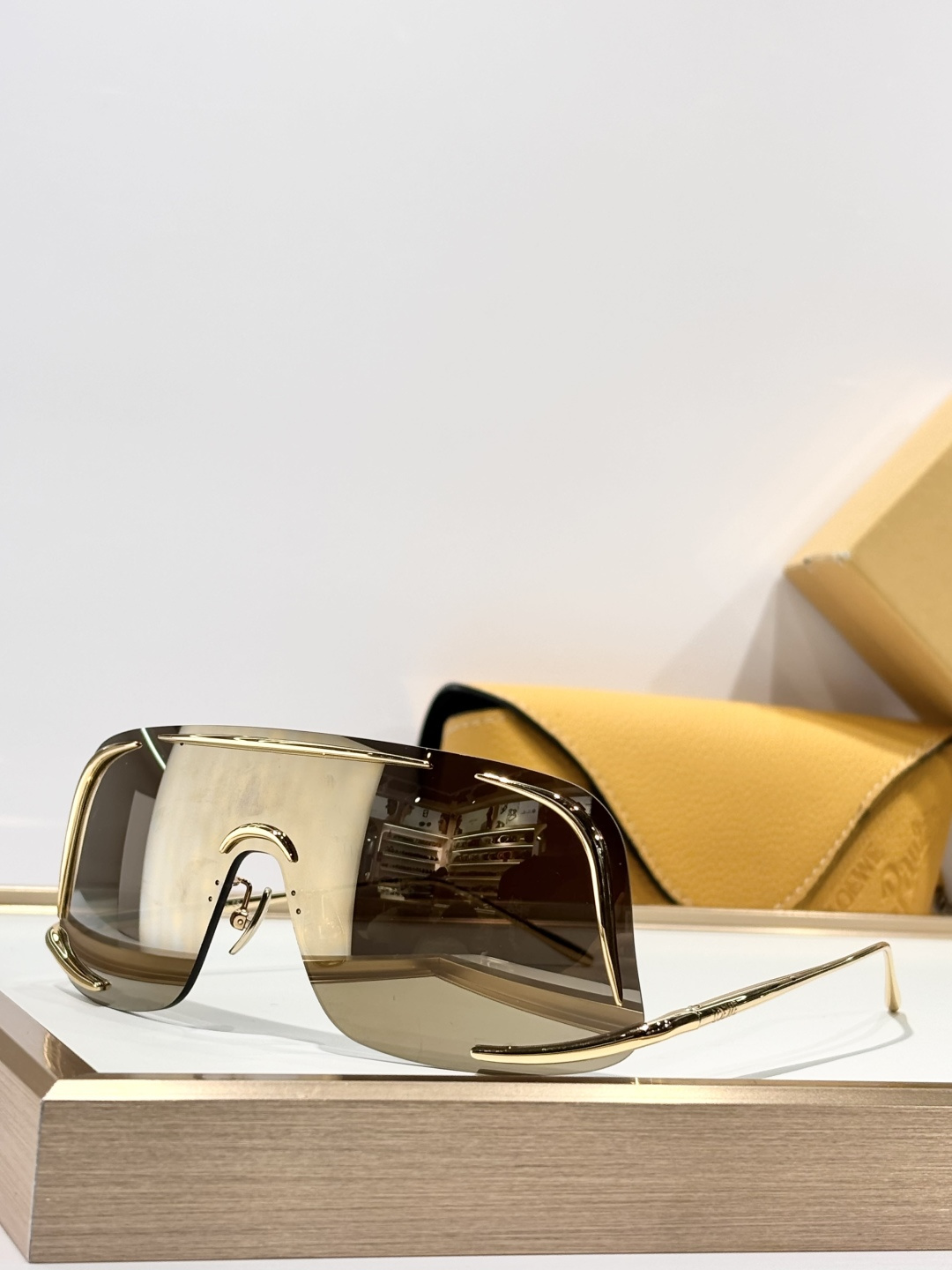 LOEWE* Oversize MODEL：LW40193USIZE：55口141-120