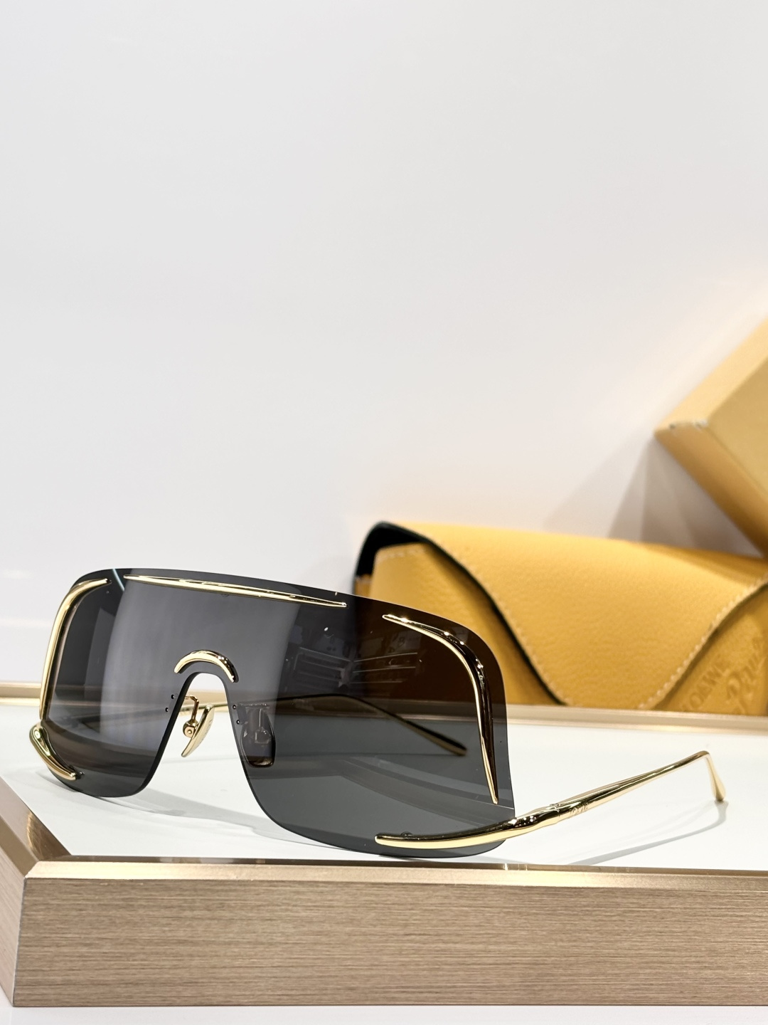 LOEWE* Oversize MODEL：LW40193USIZE：55口141-120