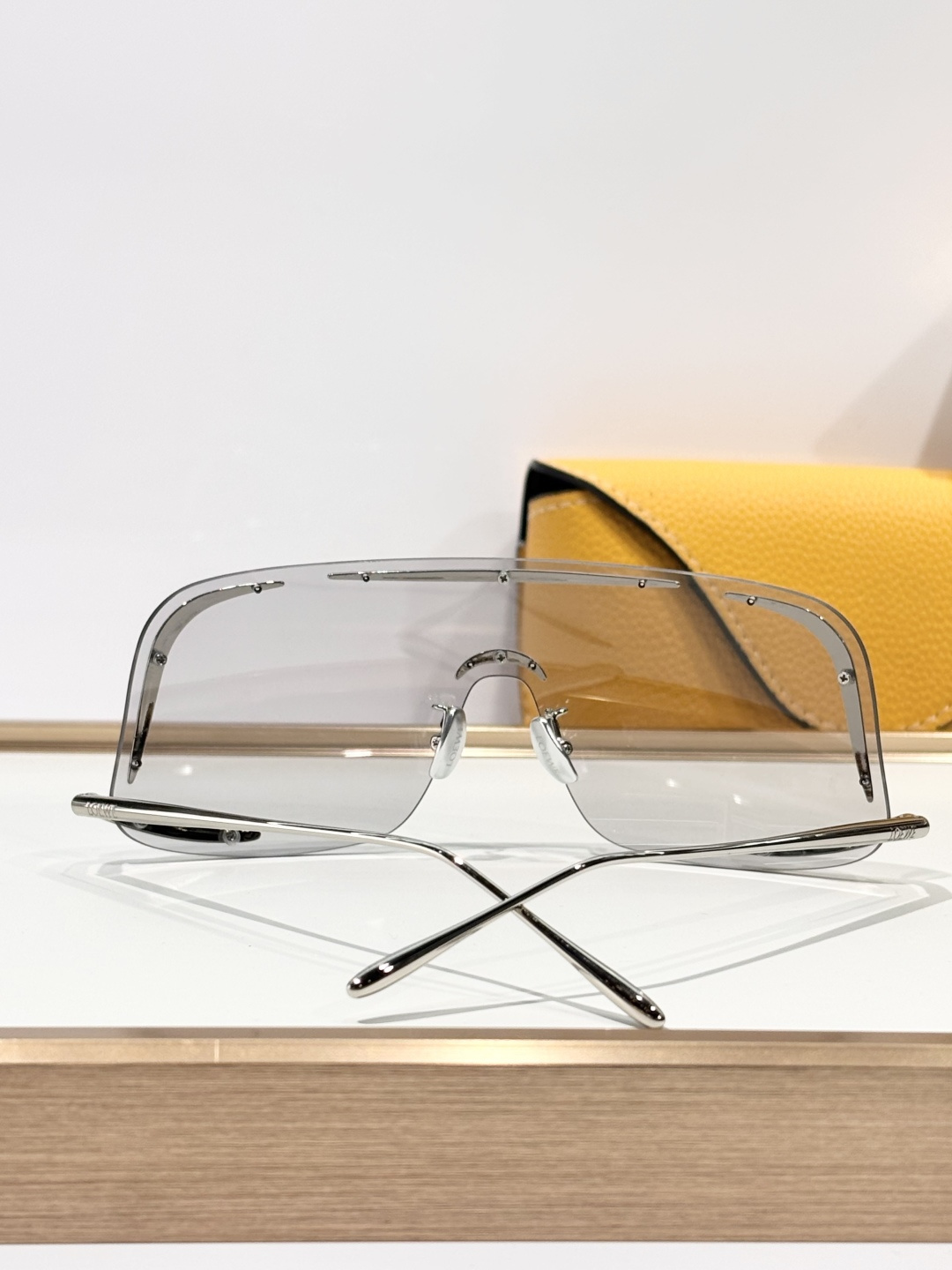 LOEWE* Oversize MODEL：LW40193USIZE：55口141-120