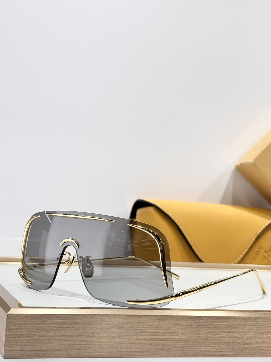 LOEWE* Oversize MODEL：LW40193USIZE：55口141-120