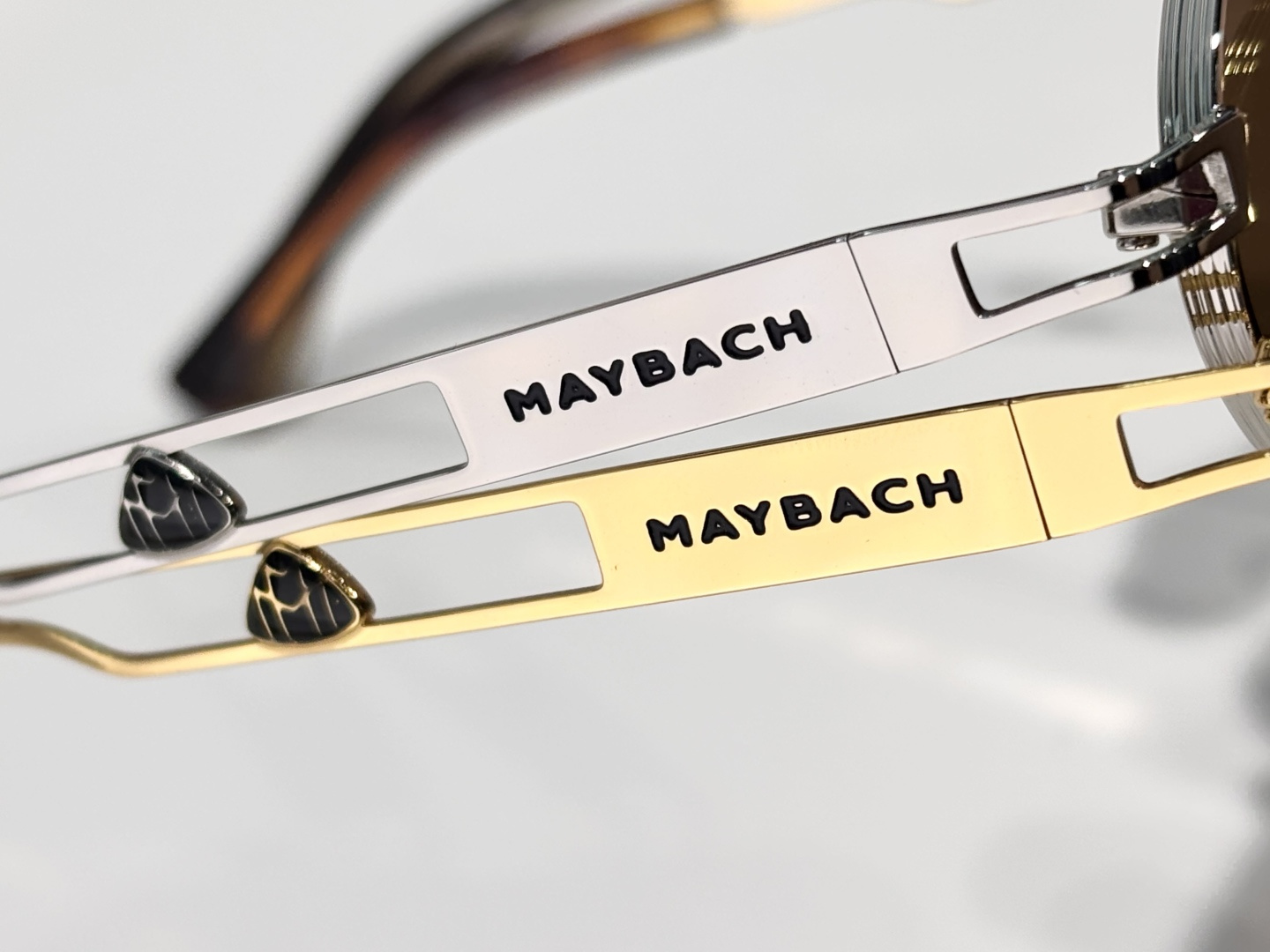 MAYBACMOD：GlorySIZE:54-19-145