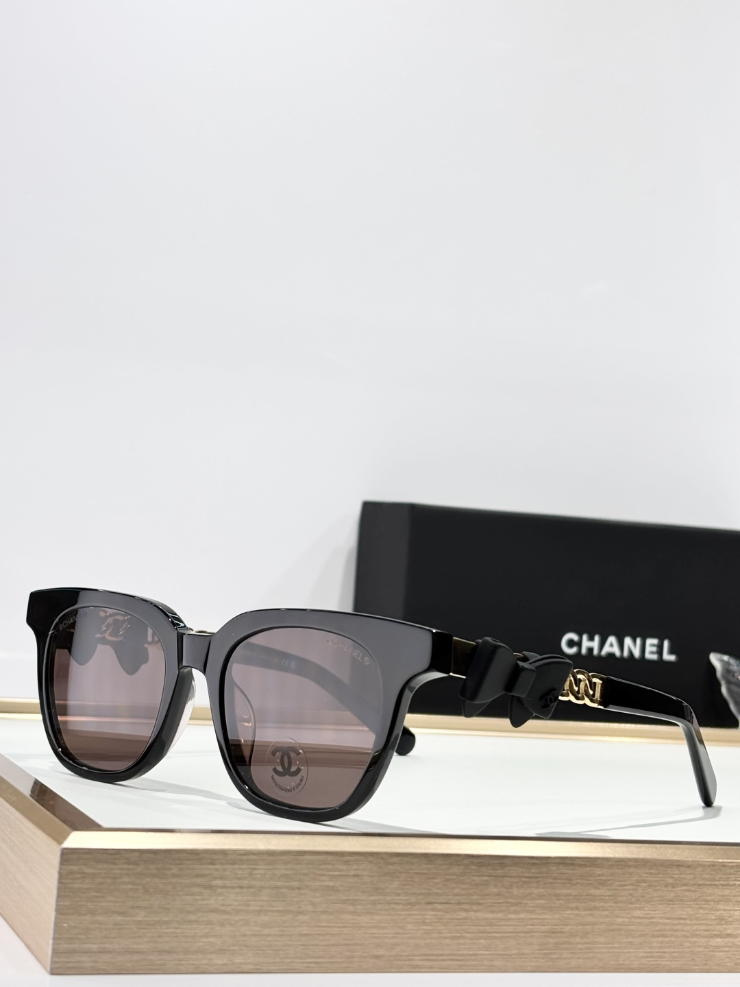 CHANEL蝴蝶结可拆卸MODEL：CH9226QSIZE：47口20-142