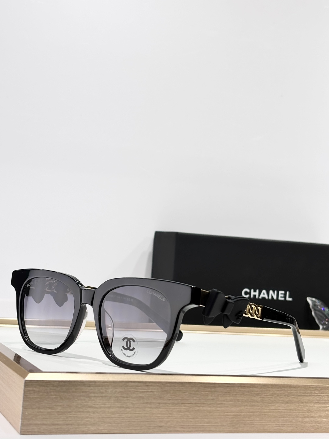 CHANEL蝴蝶结可拆卸MODEL：CH9226QSIZE：47口20-142