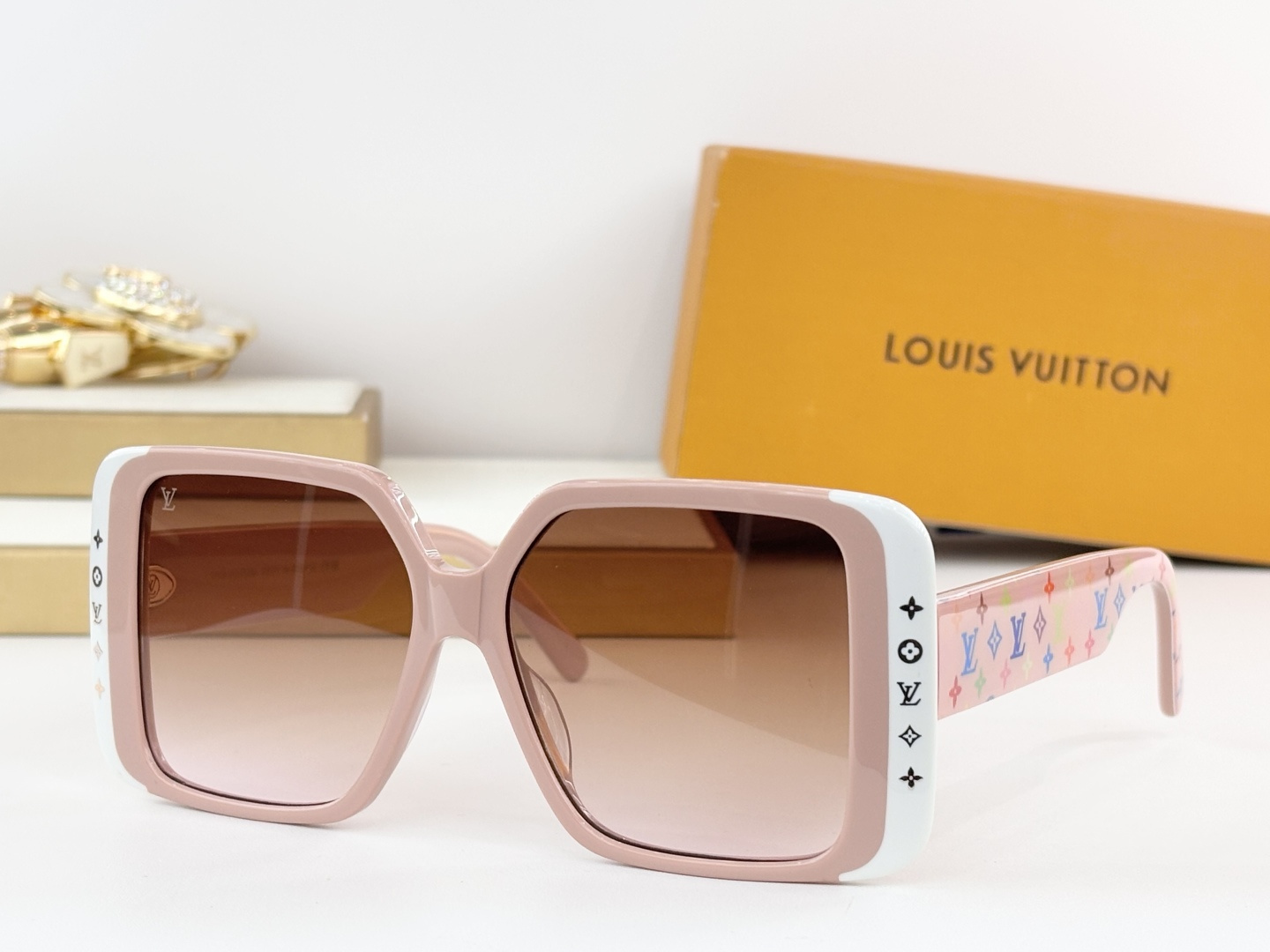 LOUIS VUITTO*MOD：Z2095WSize：56口15 148