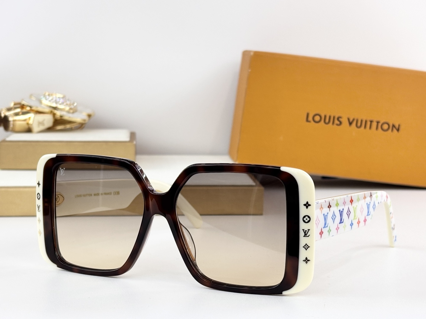 LOUIS VUITTO*MOD：Z2095WSize：56口15 148