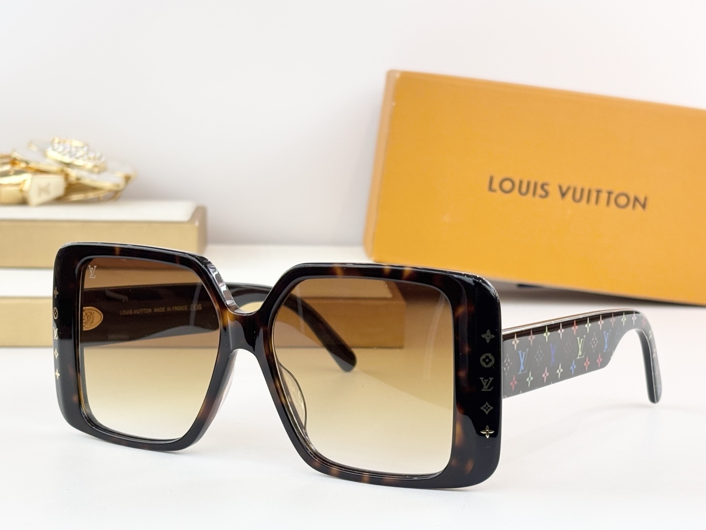 LOUIS VUITTO*MOD：Z2095WSize：56口15 148