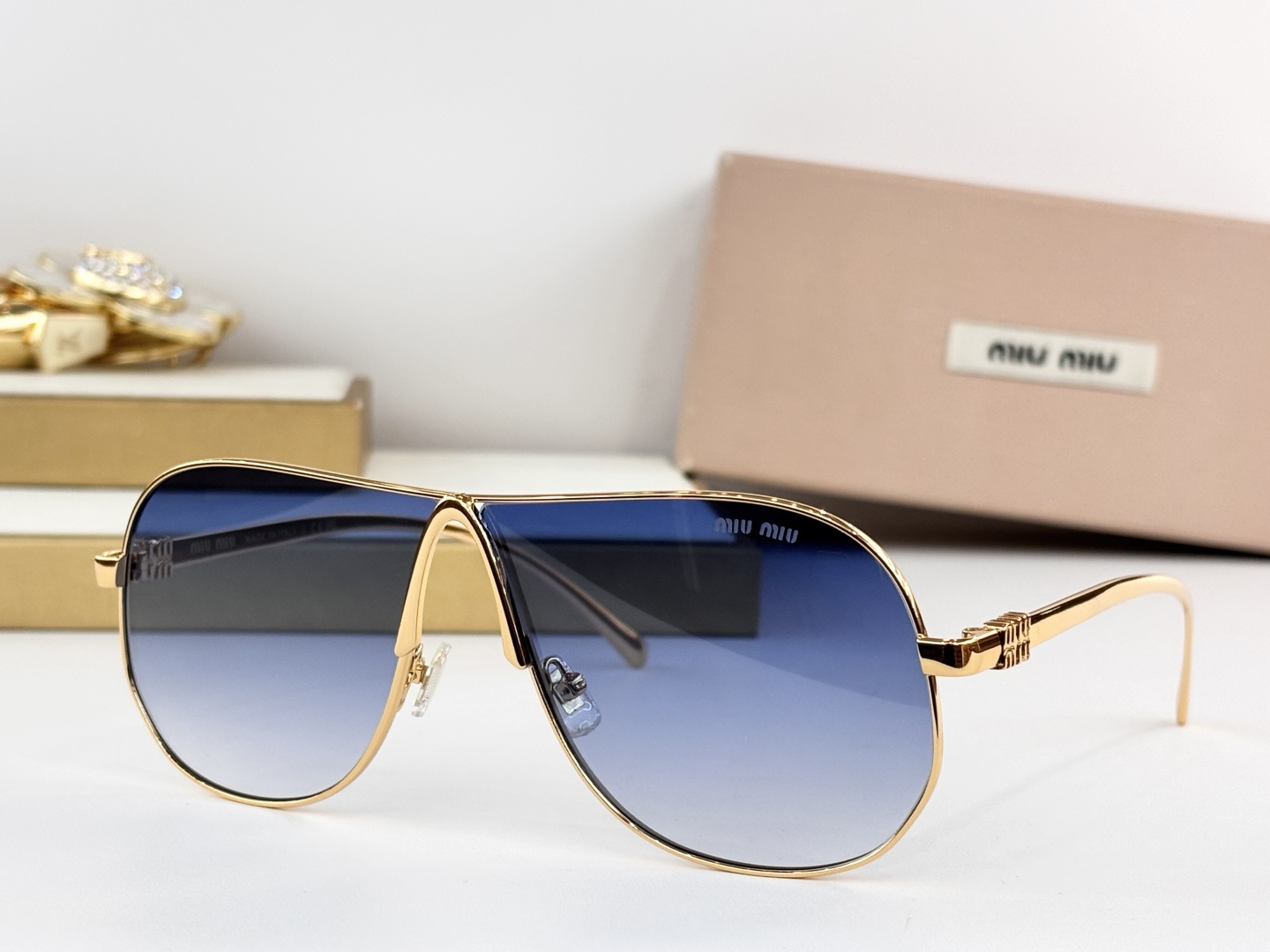 MIU MI*MOD：MU A623SSize：63口7 145