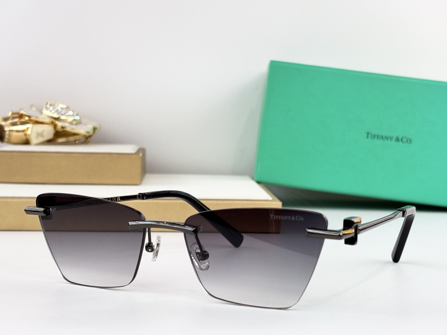 TIFFANY&Co.MODEL：TF2018LSIZE：58口18-140