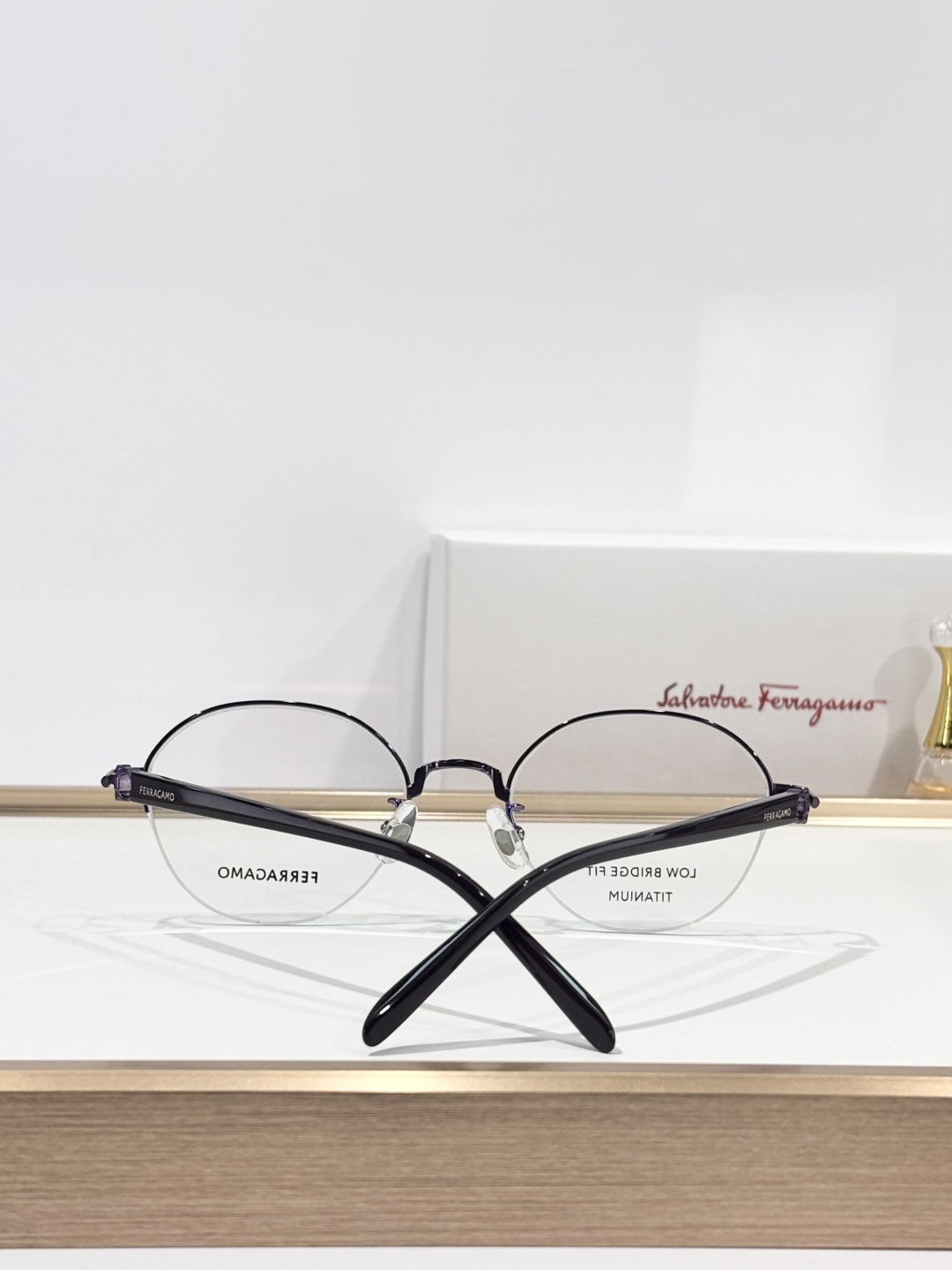 FERRAGAMOMOD：SF2595LBTITANIUMSize：51口20 140