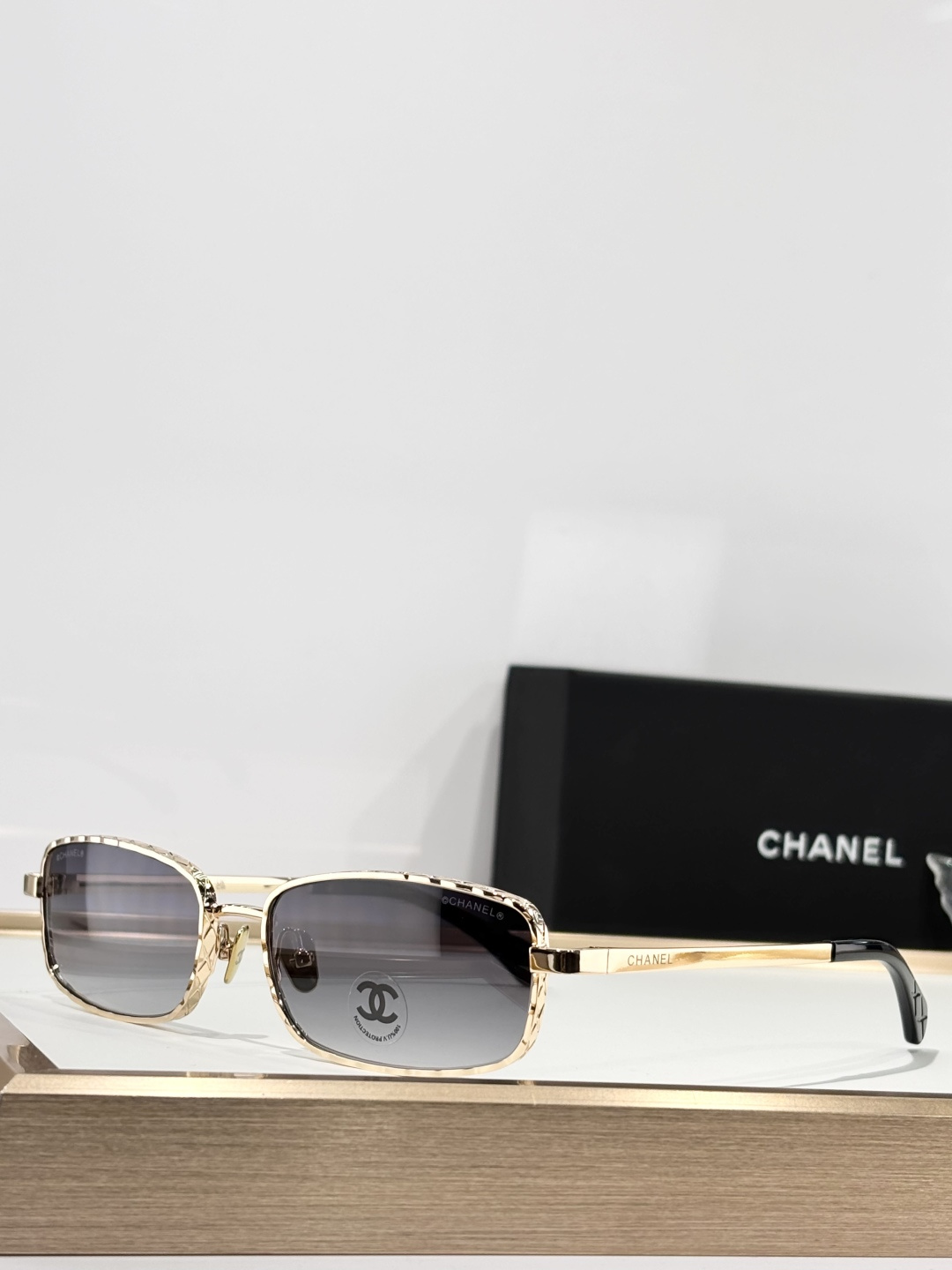 CHANELMODEL：4295-SSIZE：57口18-140