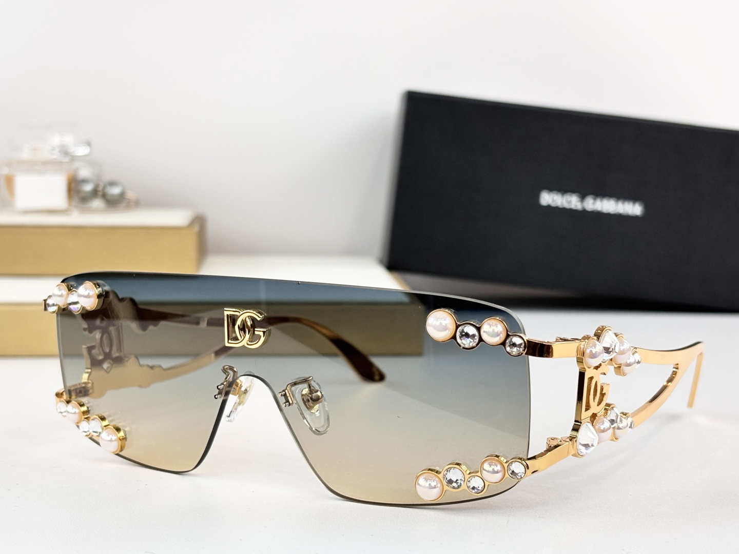 DOLCE & GABBAN*MODEL：DG2323BSIZE：133口49-140