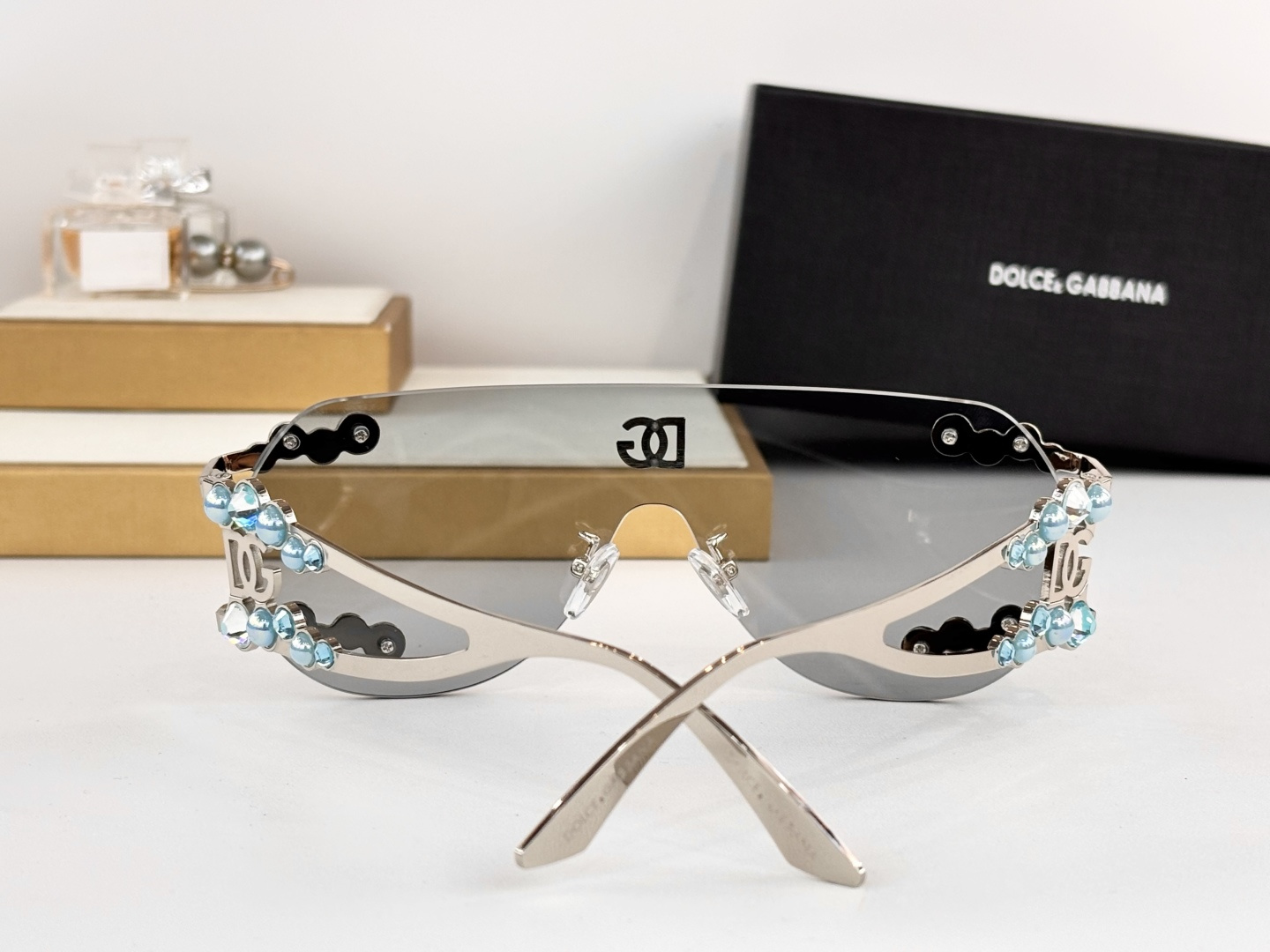 DOLCE & GABBAN*MODEL：DG1653BSIZE：136口52-140。