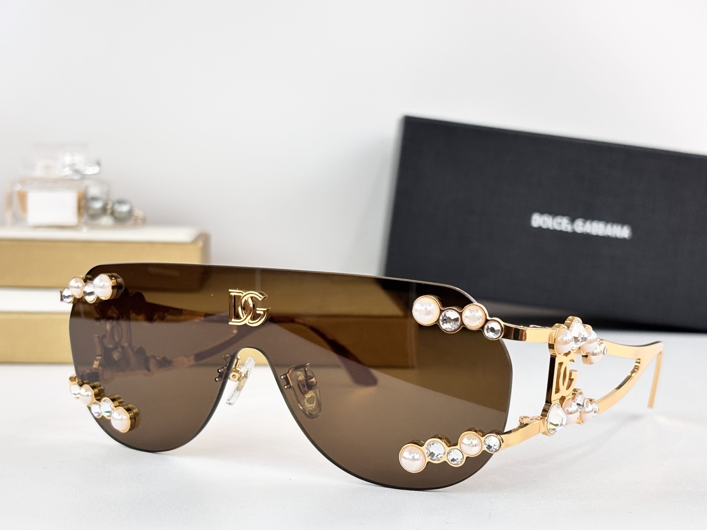 DOLCE & GABBAN*MODEL：DG1653BSIZE：136口52-140。